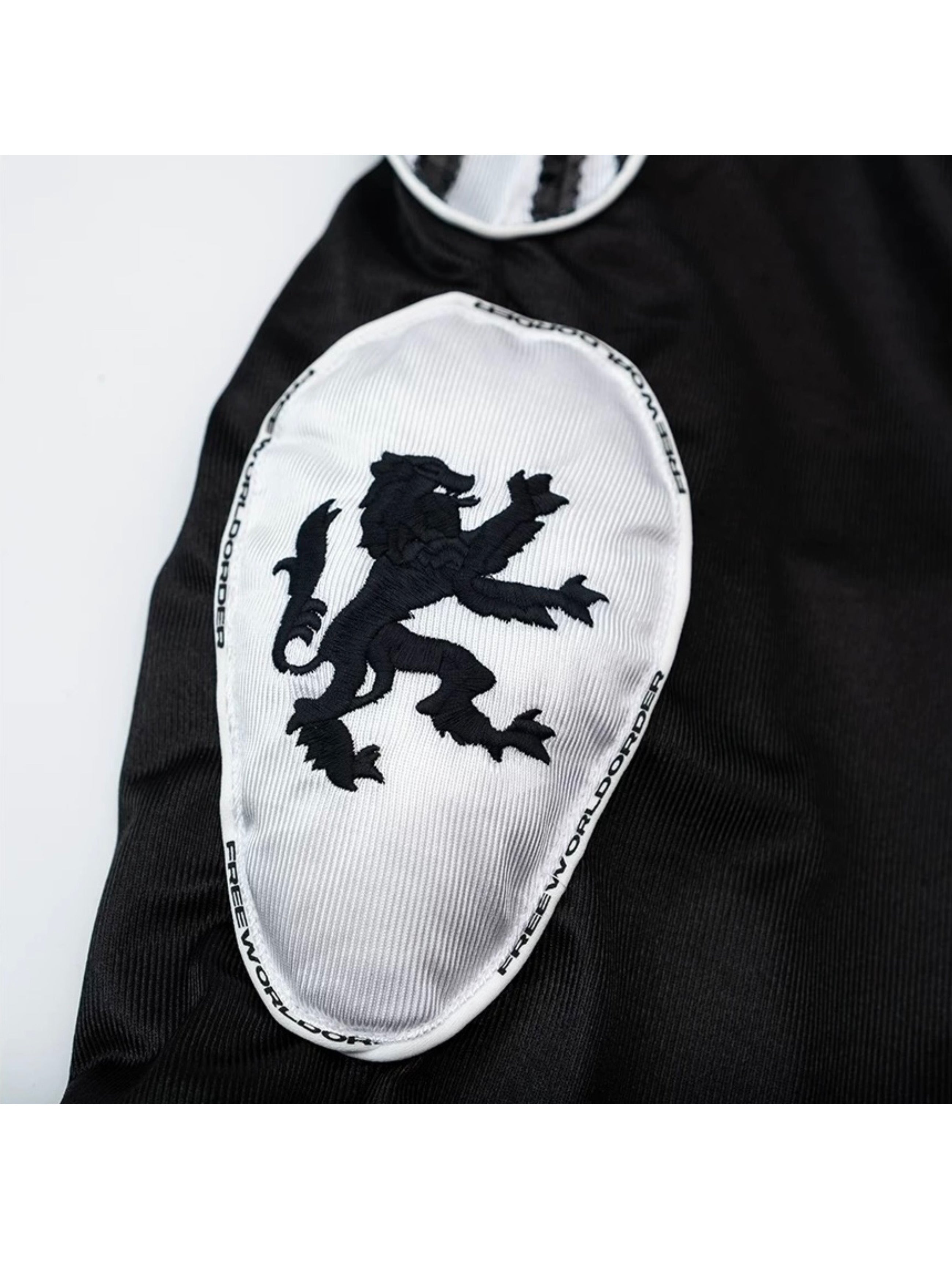 【F.V.V.O】Wild Spirit Embroidered Wolf Pants