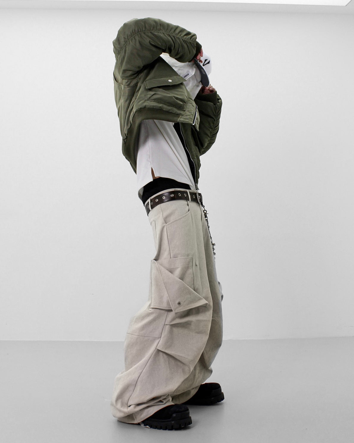 【roaringrad】26 Parachute Cargo Pants