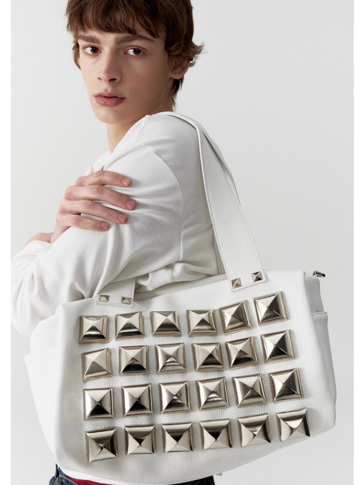 【ESC STUDIO】oversize studded shoulder bag