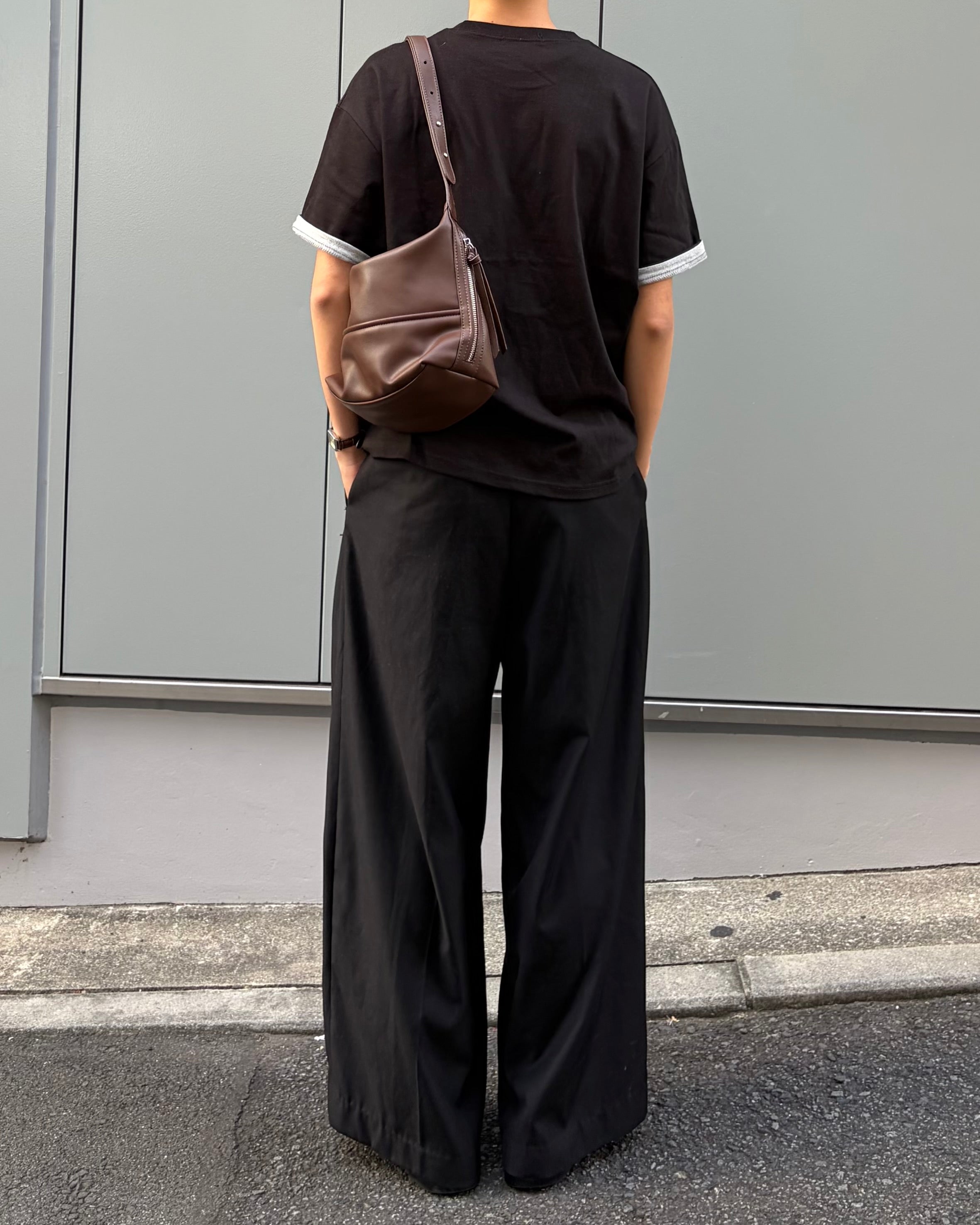 東京店WEB限定受注制【Chikashitsu +】layered roll-up tee (2color)