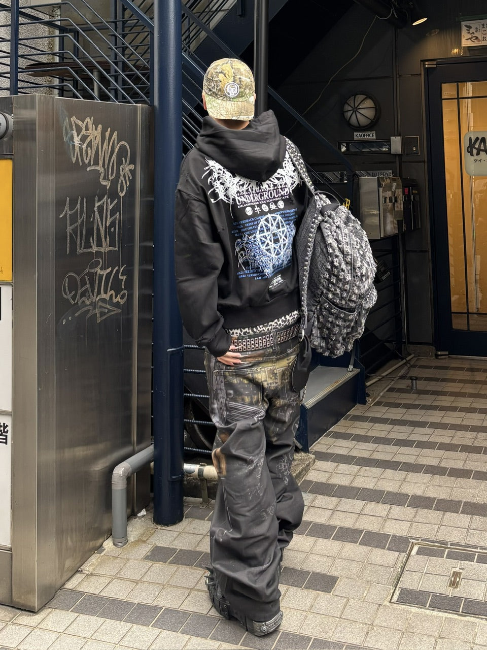 国際配送【Never mind the XU】Rivet eyelet biker belt
