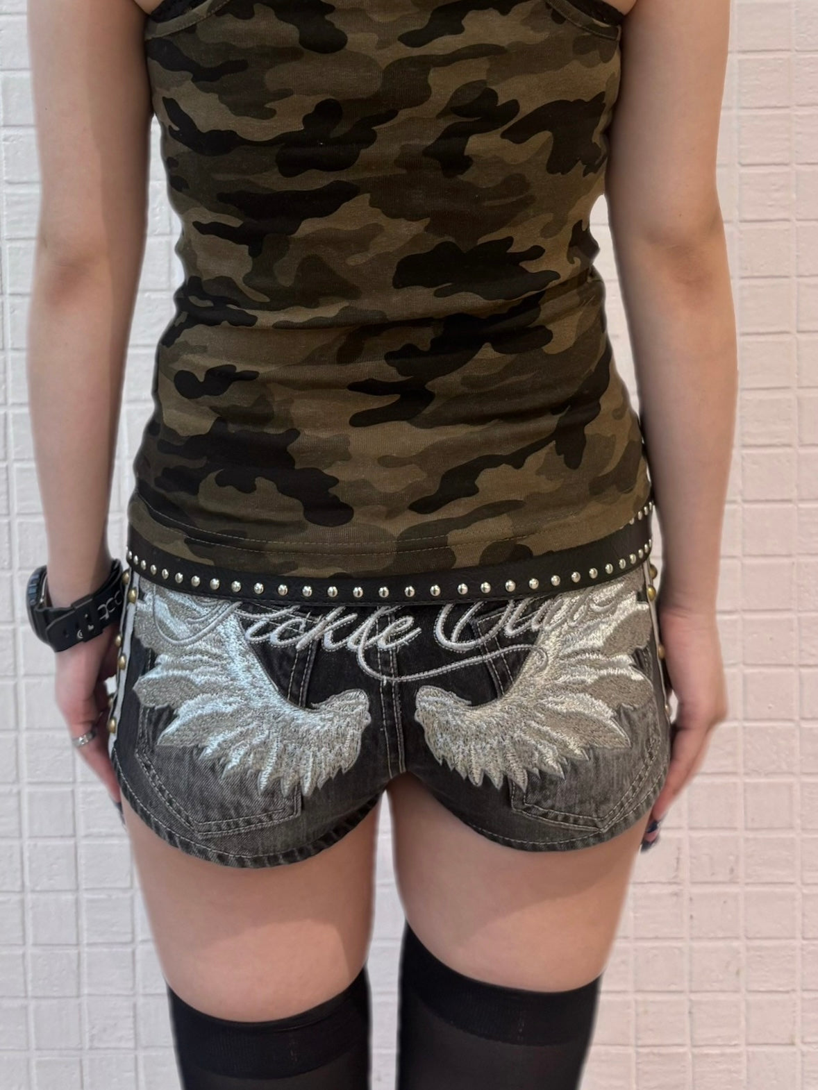7/11 20:00発売　国際配送【BABY09】angel studs denim shorts (3color)