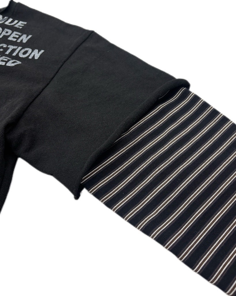受注制【Never mind the XU】LAYERED STRIPE SLEEVE GRAPHIC TEE (2color)
