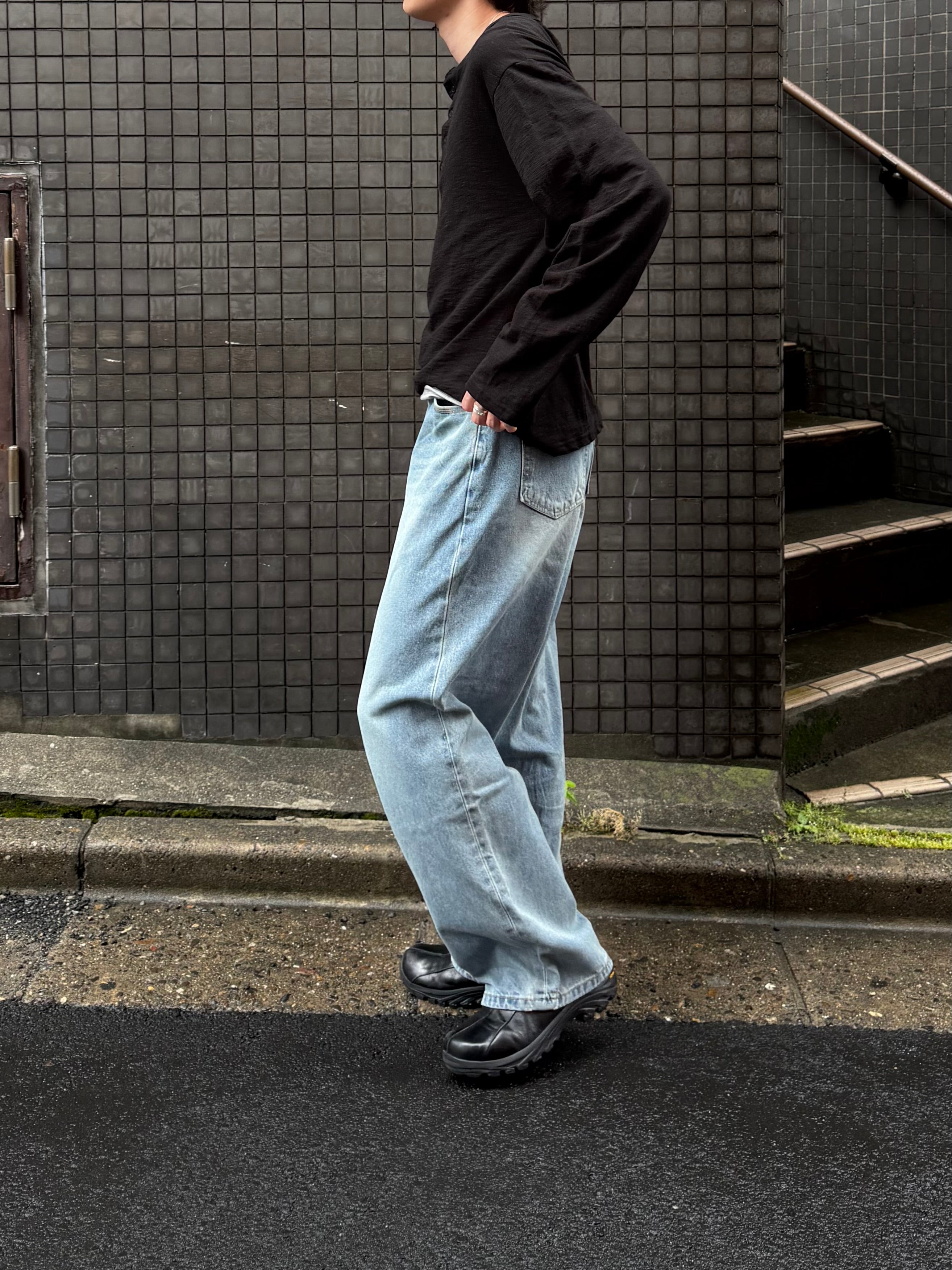 東京店WEB限定受注制【Chikashitsu +】washed wide straight denim pants (2color)