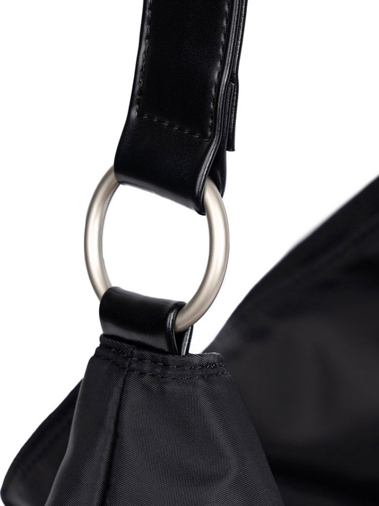 【HAH ARCHIVE】Contour Shoulder Bag (ナイロン)