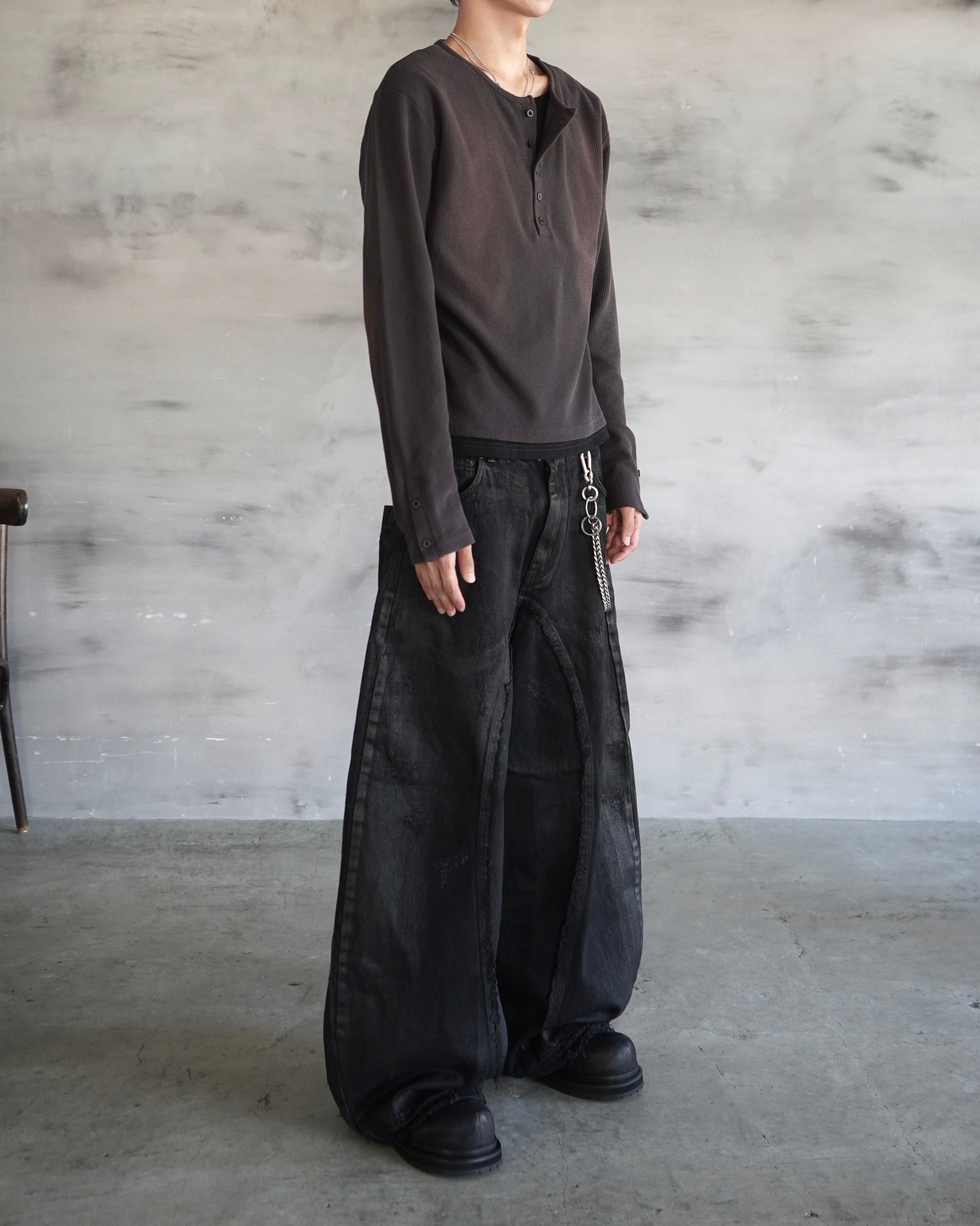 【CHIKASHITSU PLUS HIGH】Rust waffle layered henley neck tee(2color)