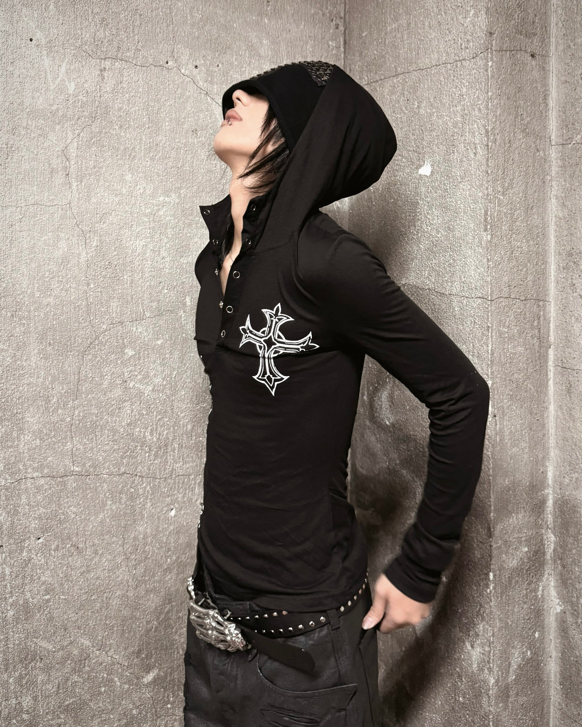 国際配送【Never mind the XU】Gothic Cross Hooded Long Sleeve