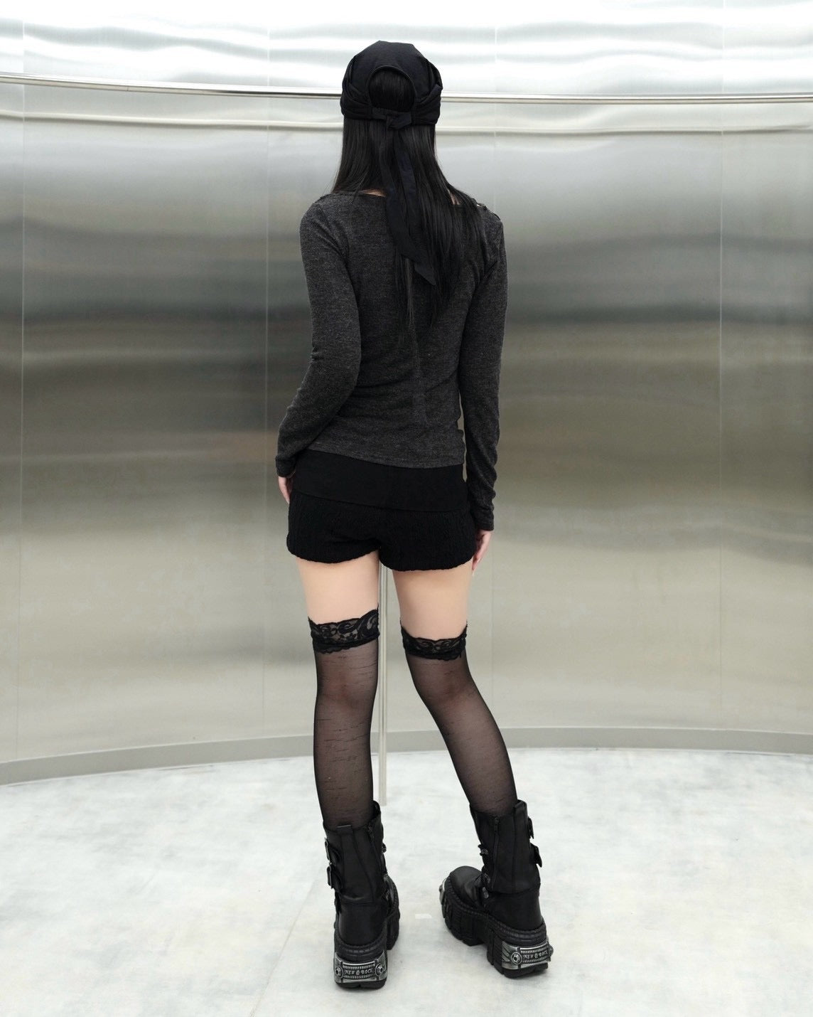 受注制【Never mind the XU】Napoleon lace knit shorts (2color)
