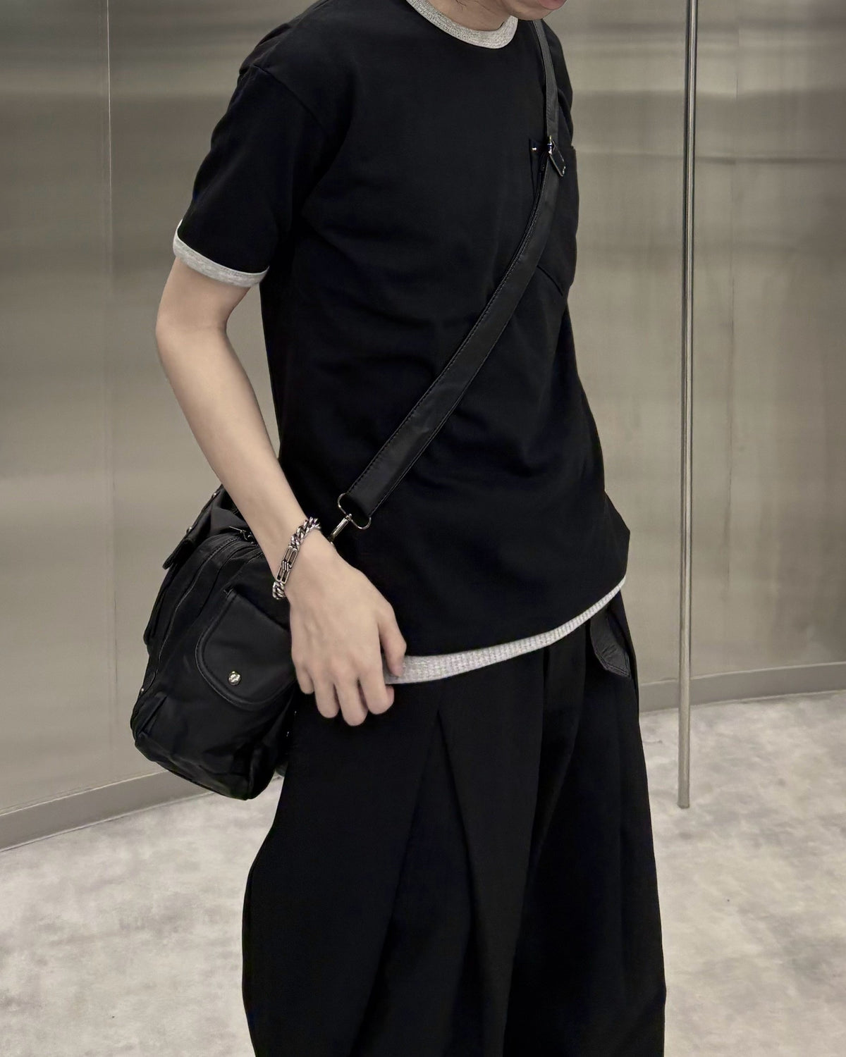受注制【nmtc+】Washed Rivet Pocket Crop Slim Fit Tee (2color)
