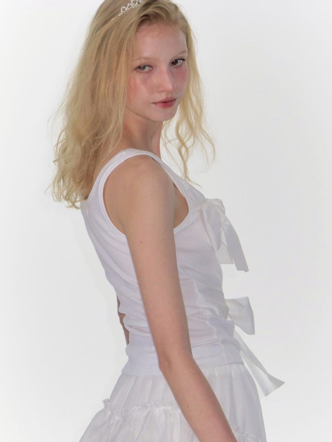 【CRANK】DOUBLE RIBBON-TIED SLEEVELESS