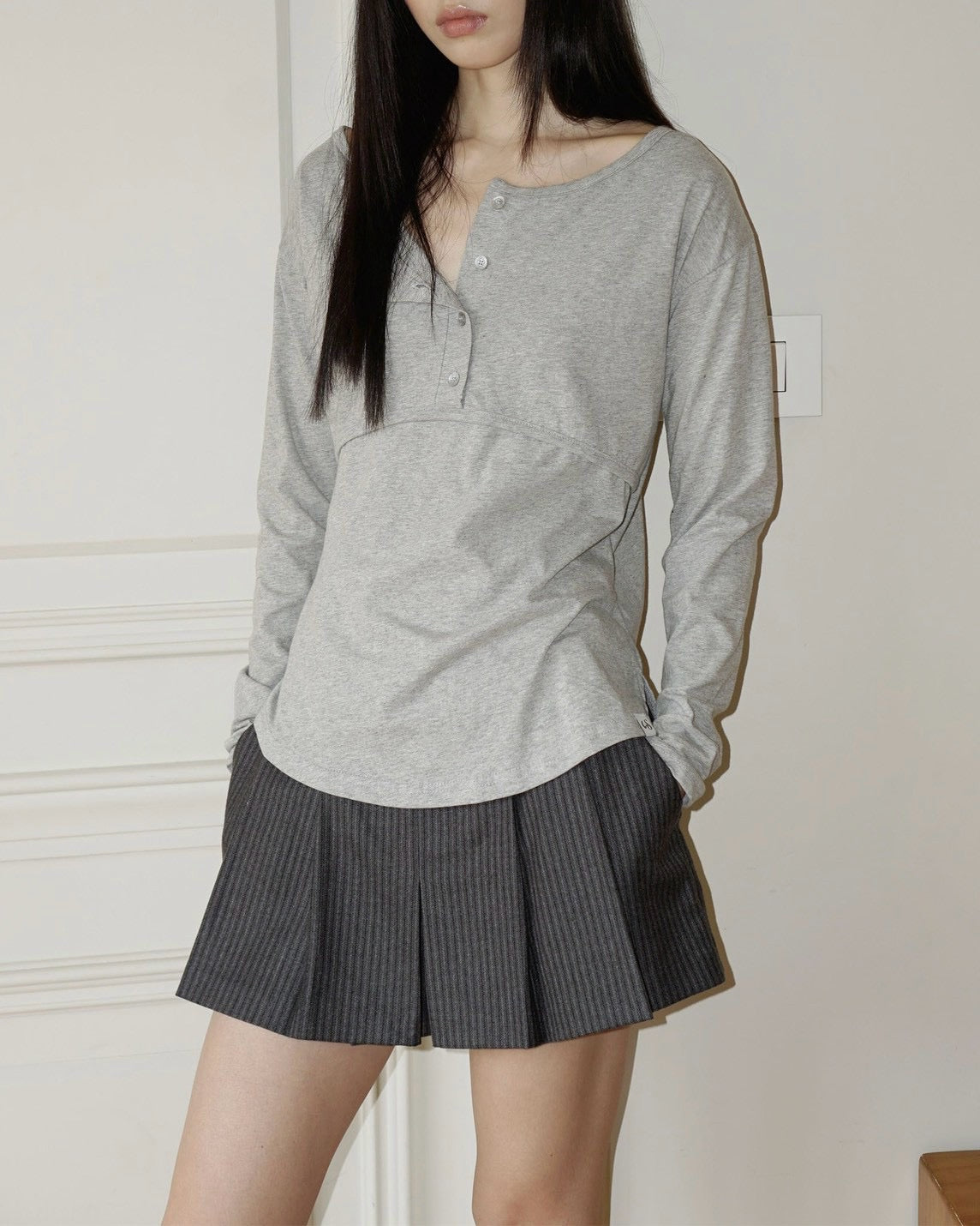 【Uglyshadow】STRIPE PLEATED PANTS
