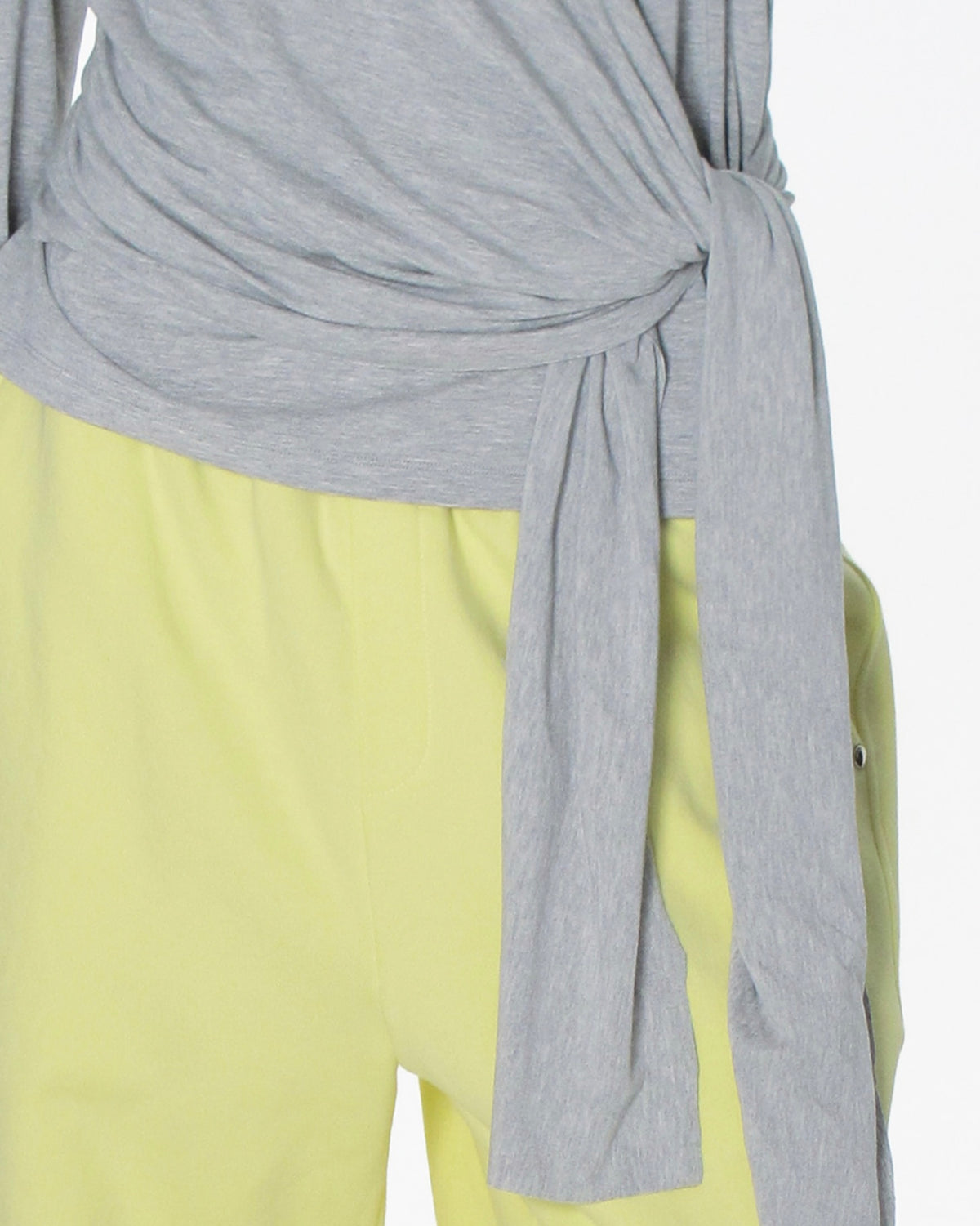 【CRANK】TIED OFF-SHOULDER TOP