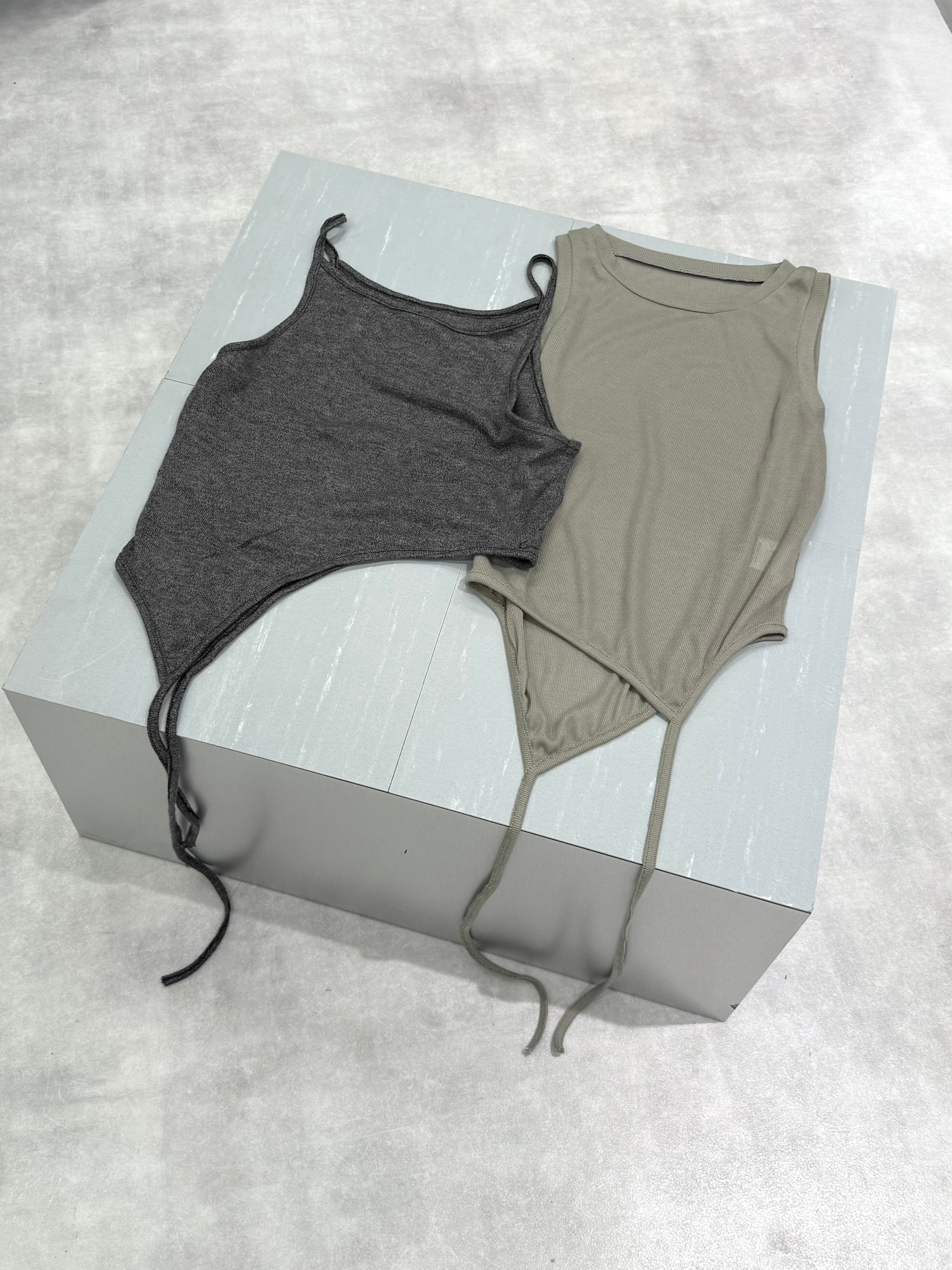 7/17 20:00 発売 国際配送【Nerd out XU】sheer layered tank top