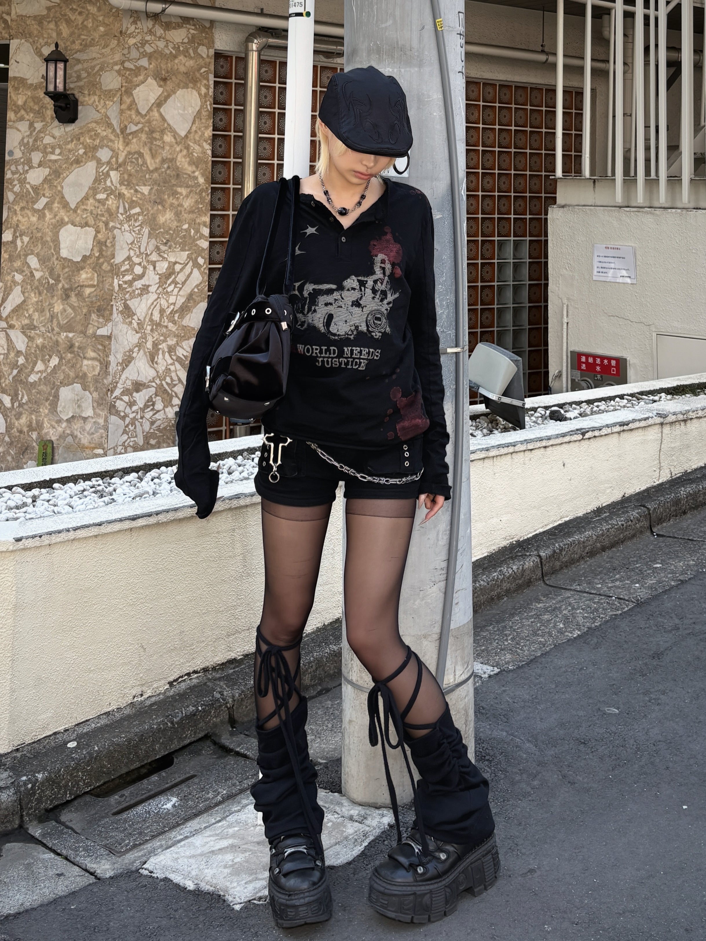 国際配送【Never mind the XU】paint graphic henley long sleeve