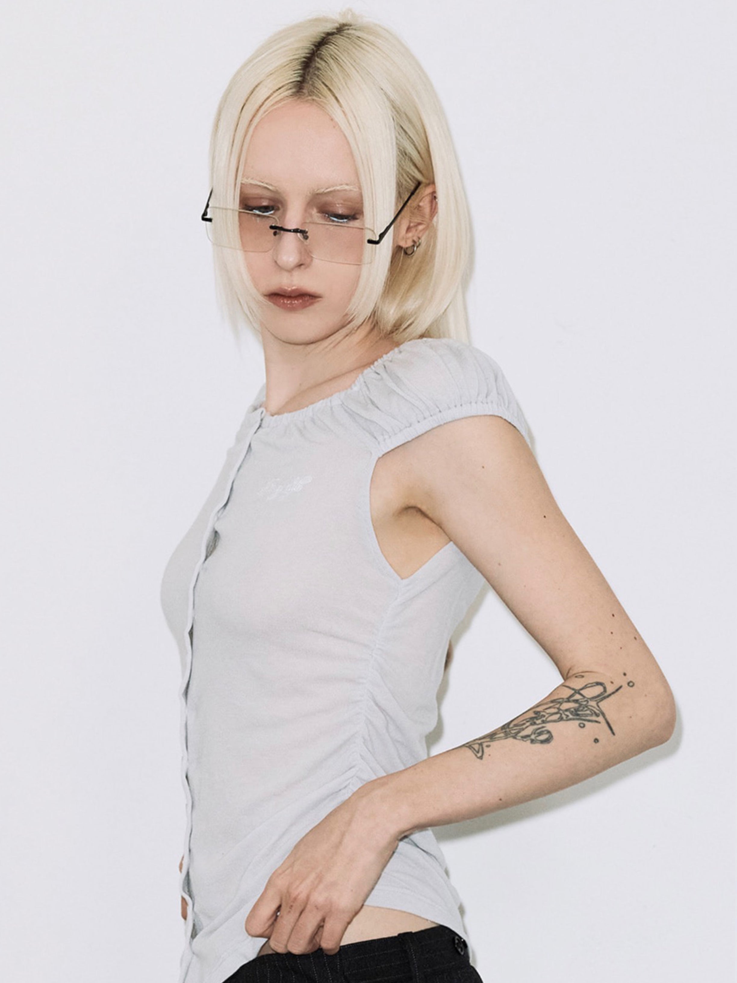 【FANCY CLUB】SOFT BUTTON OFF-SHOULDER TOP