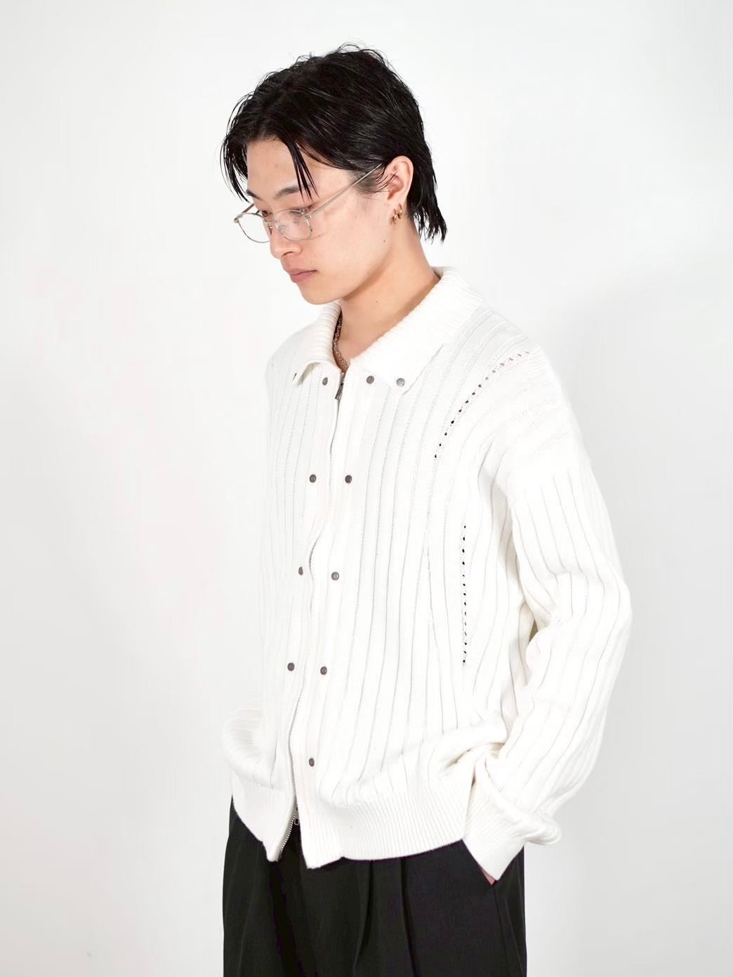 【Chikashitsu +】rivet zip up knit (2color)