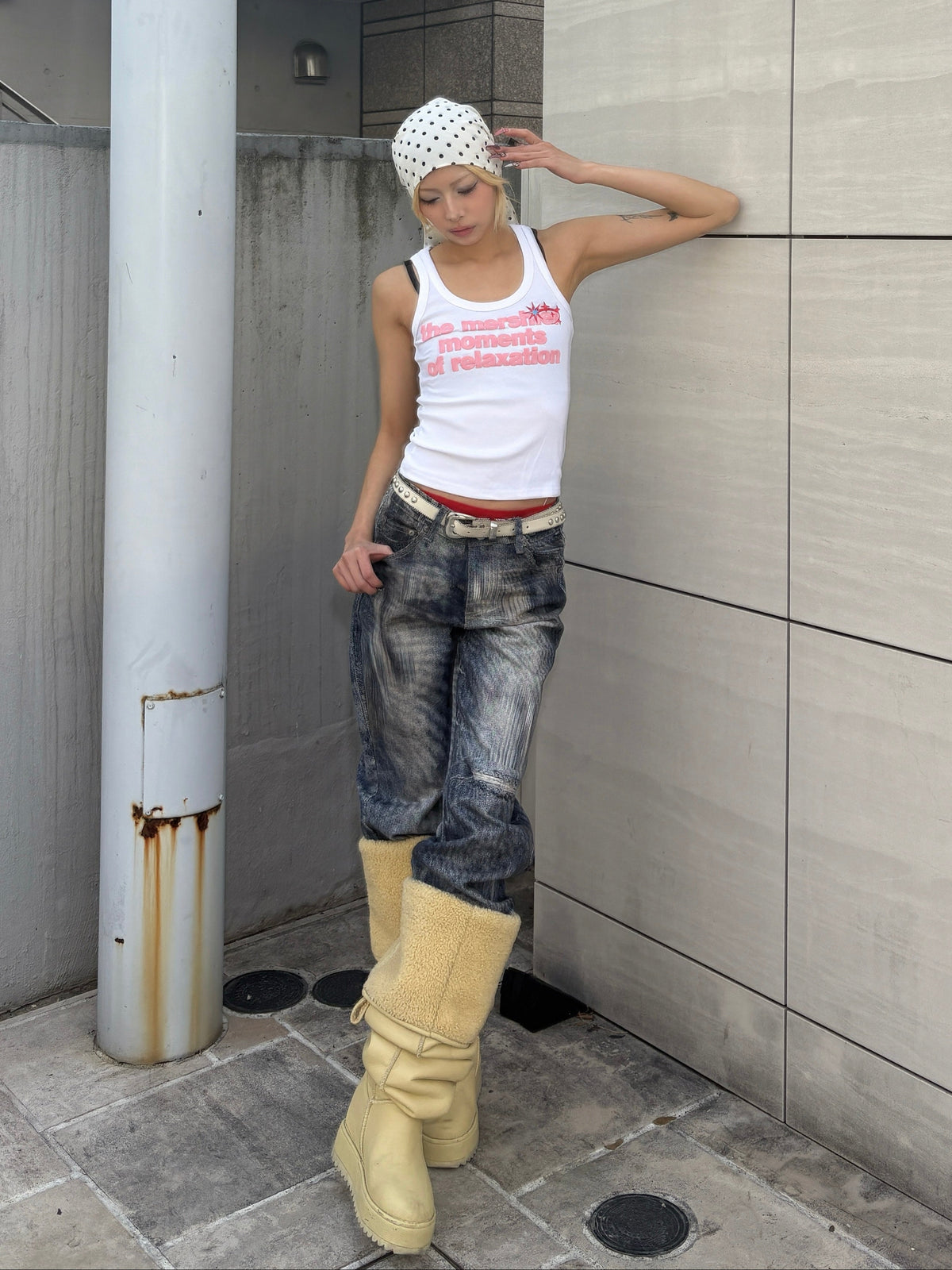 国際配送【Never mind the XU】graphic logo sleeveless (2color)