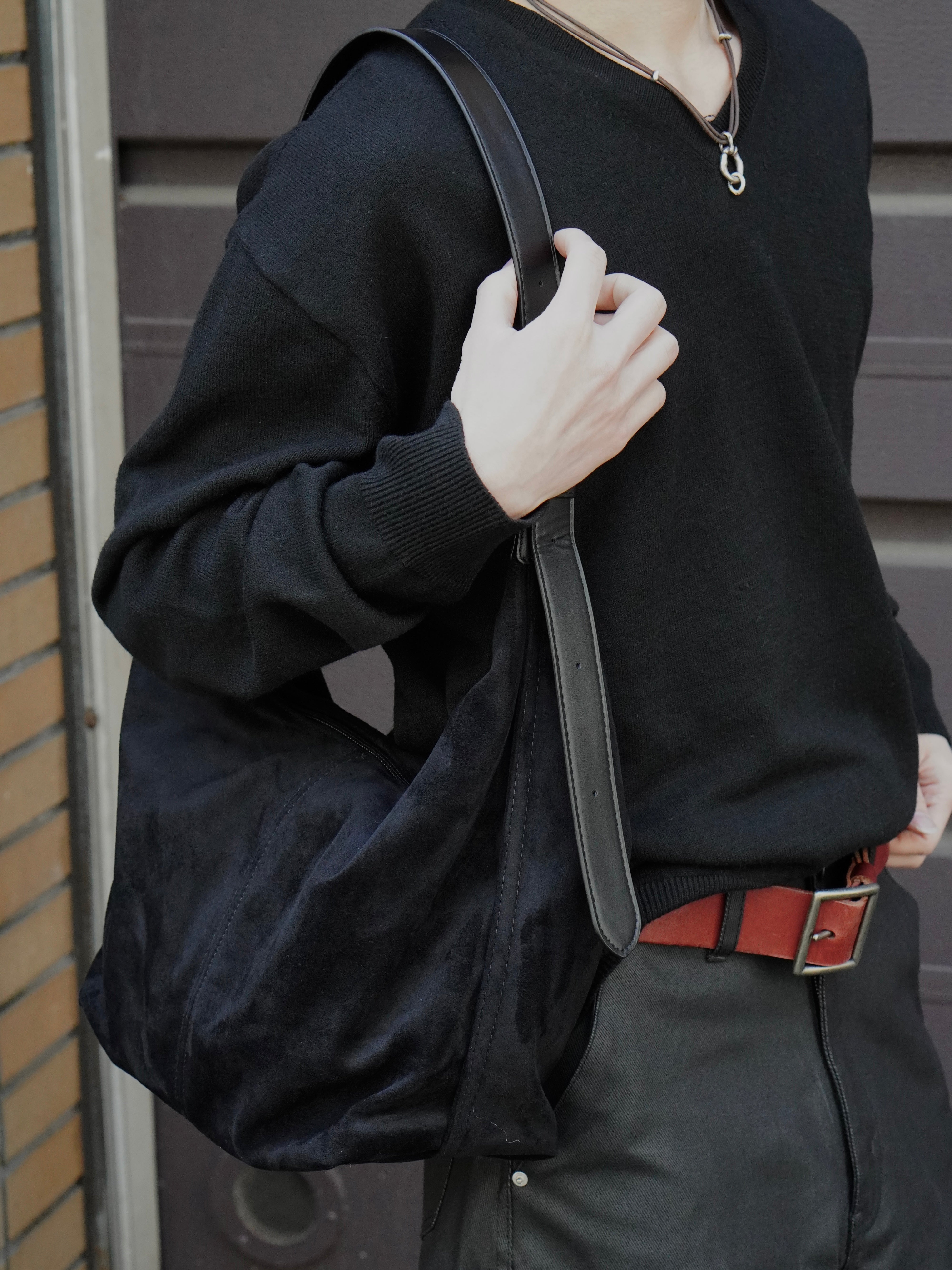 東京店WEB限定受注制【Chikashitsu +】suede stitch cross bag