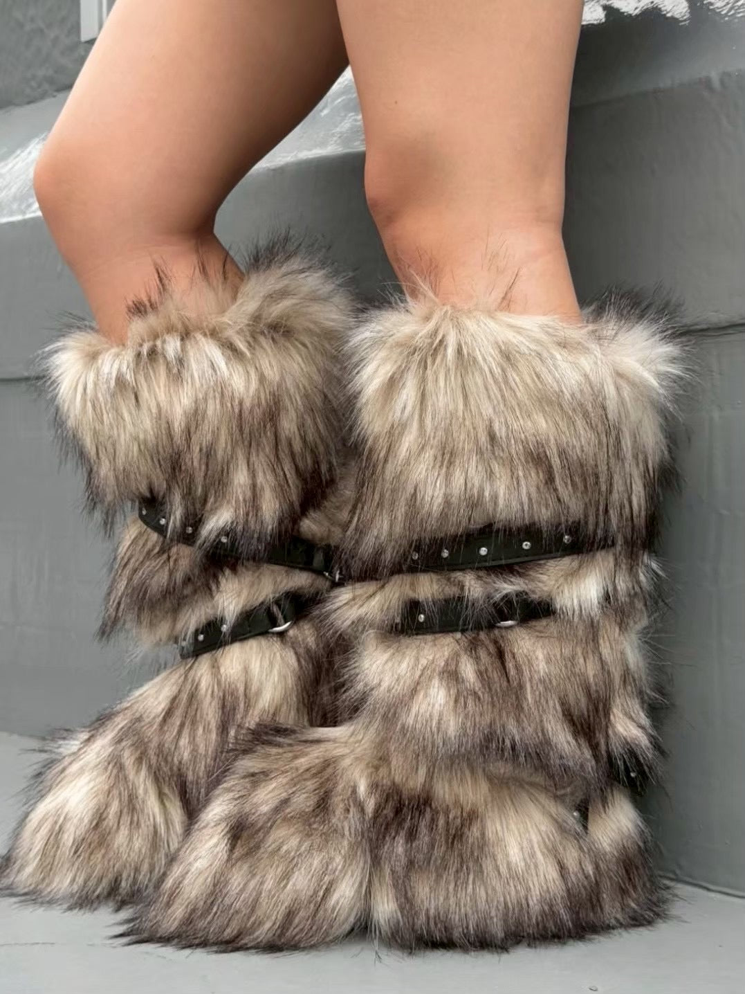 国際配送【Never mind the XU】belt fur boots (2color) – PRESSING