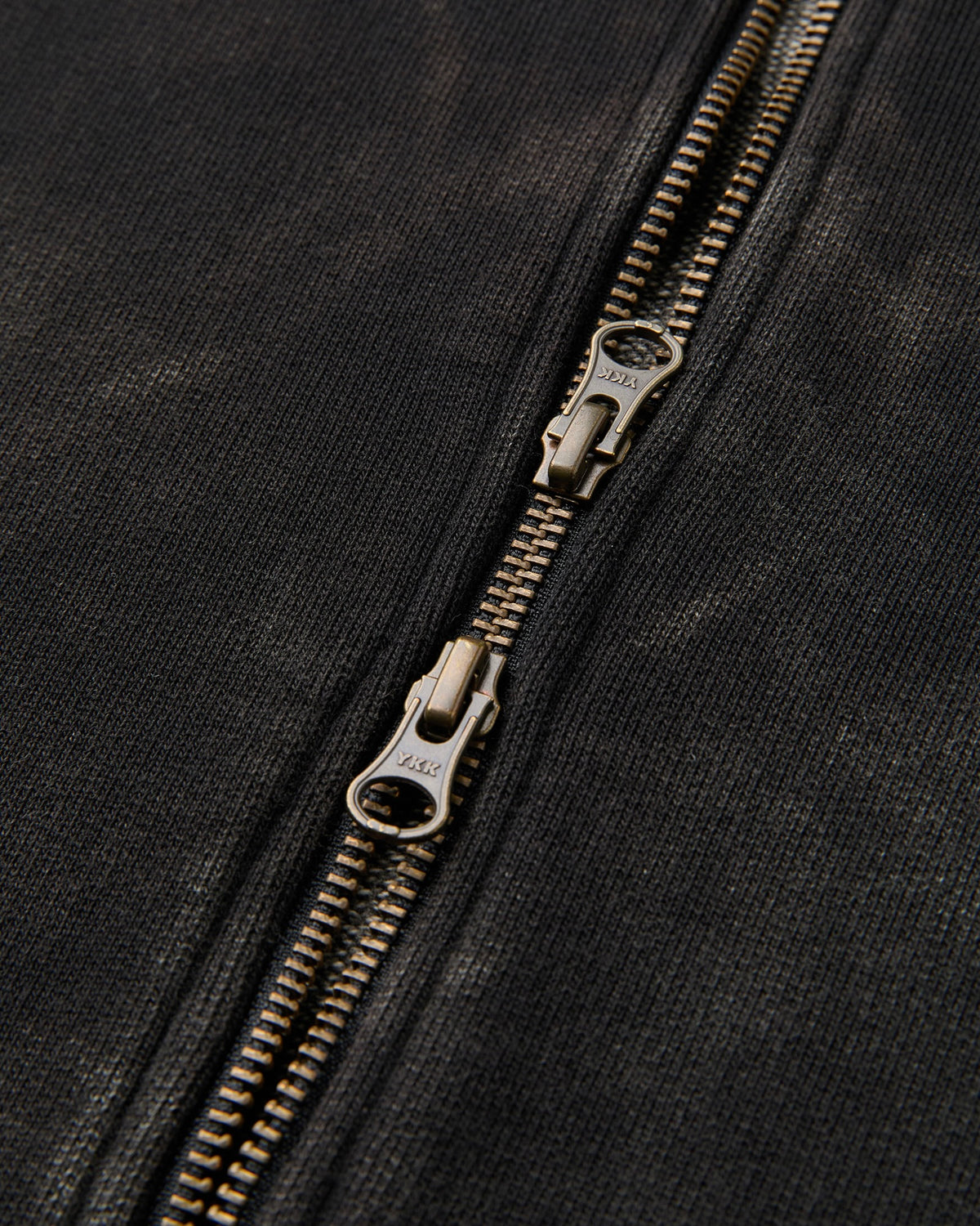 【MMIC】SHADE LAYER ZIP-UP HOODIE
