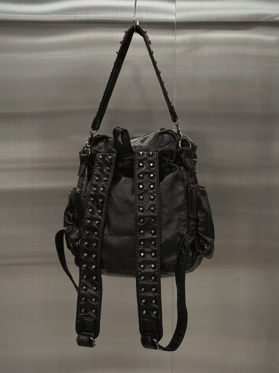 国際配送【Never mind the XU】STUDDED CROSS 2WAY BACKPACK