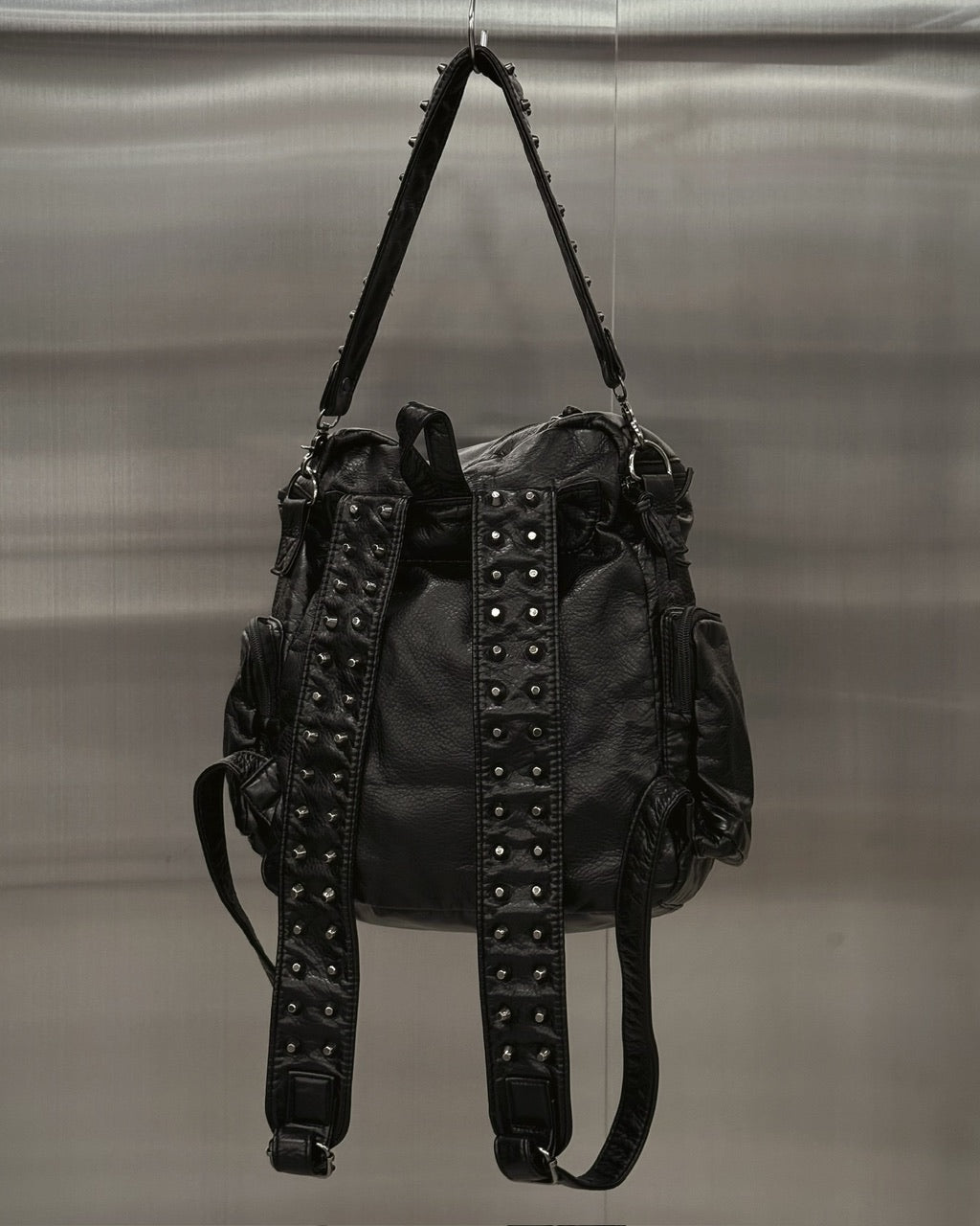 国際配送【Never mind the XU】STUDDED CROSS 2WAY BACKPACK