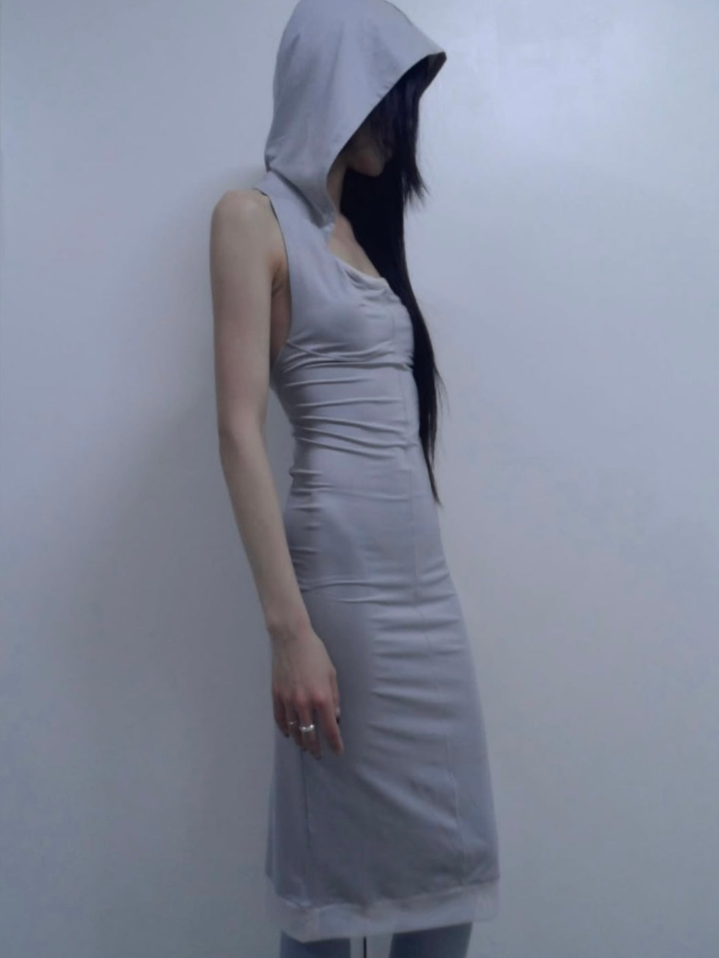 【OJOS】Flatseam Halter Midi Dress
