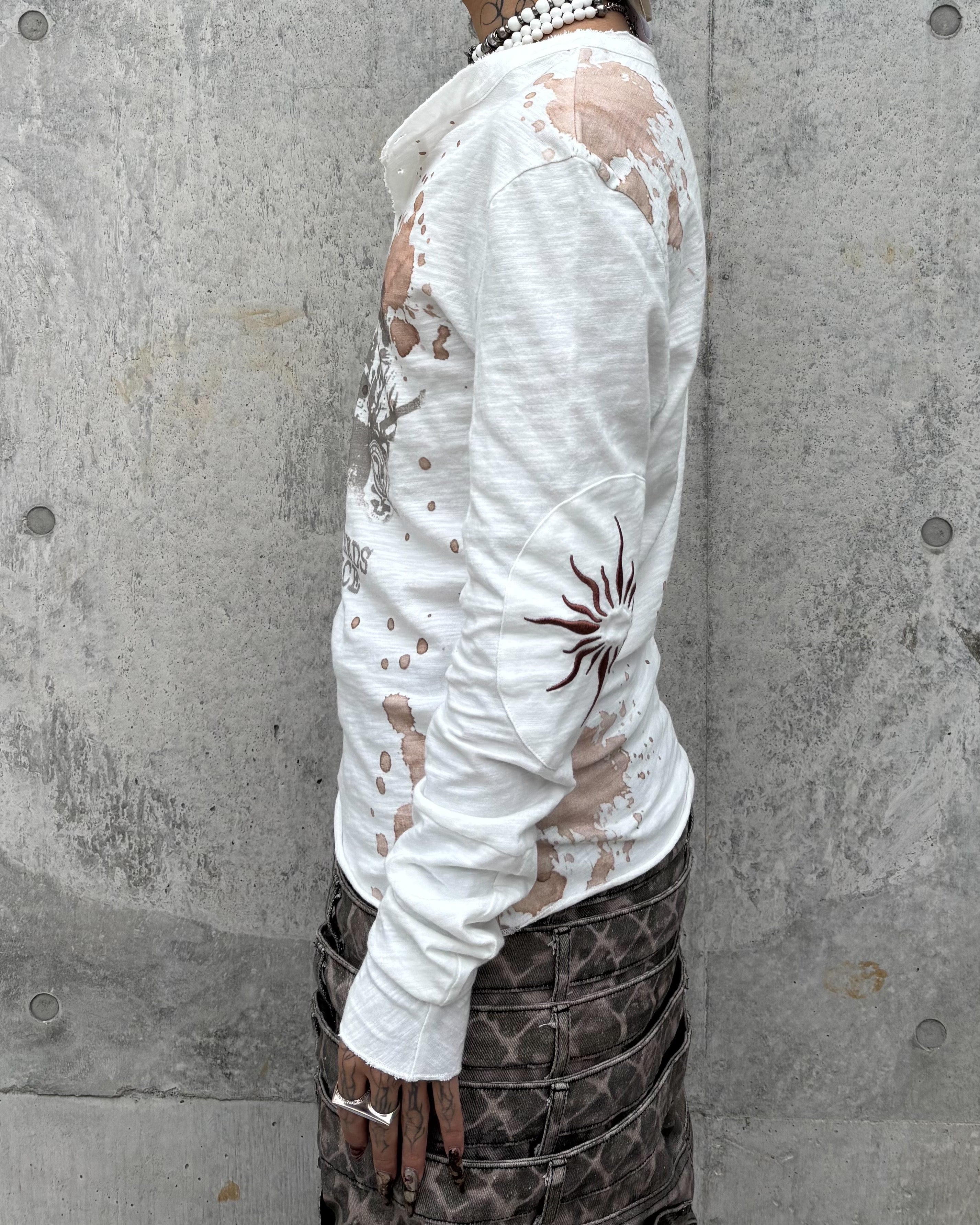 国際配送【Never mind the XU】paint graphic henley long sleeve