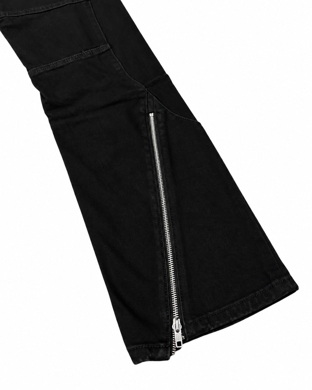 受注制【Never mind the XU】CUTOUT ZIPPER BOOTCUT DENIM (2color)
