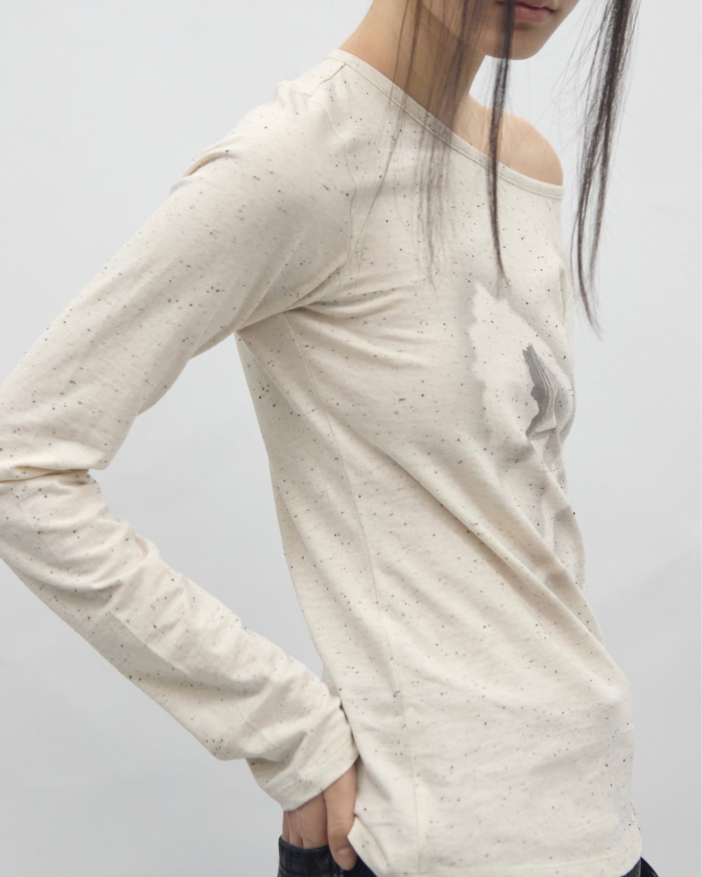 【BLR BLUER】Traced Flower Long Sleeve
