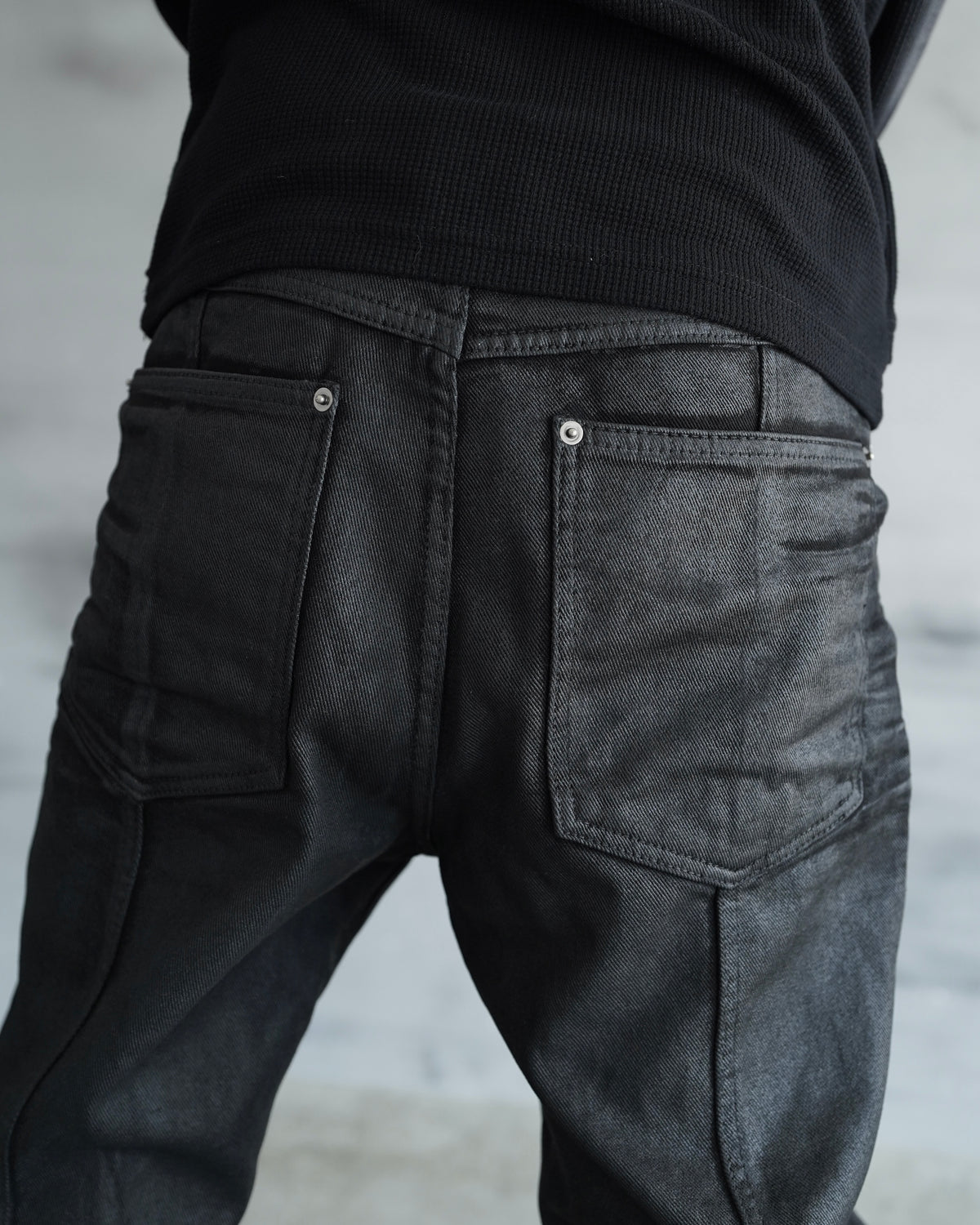 【CHIKASHITSU PLUS HIGH】Linear coating denim flare pants