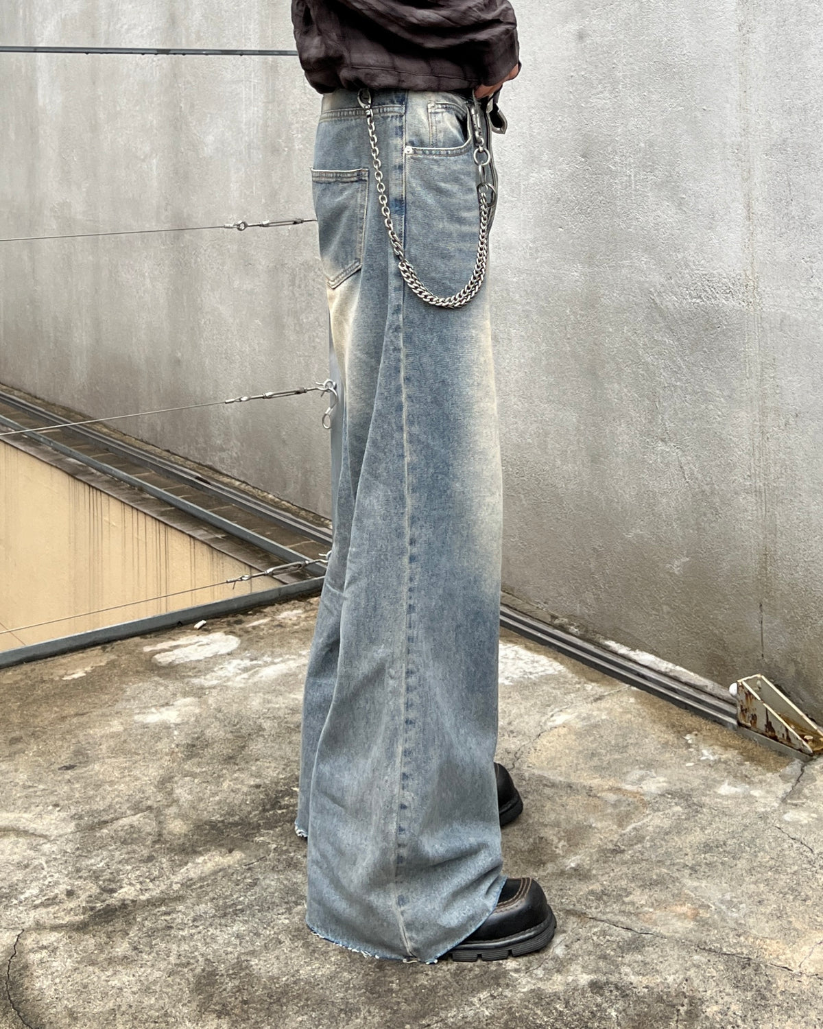 大阪店WEB限定受注制【Chikashitsu +】cutting bootcut denim pants (2color)