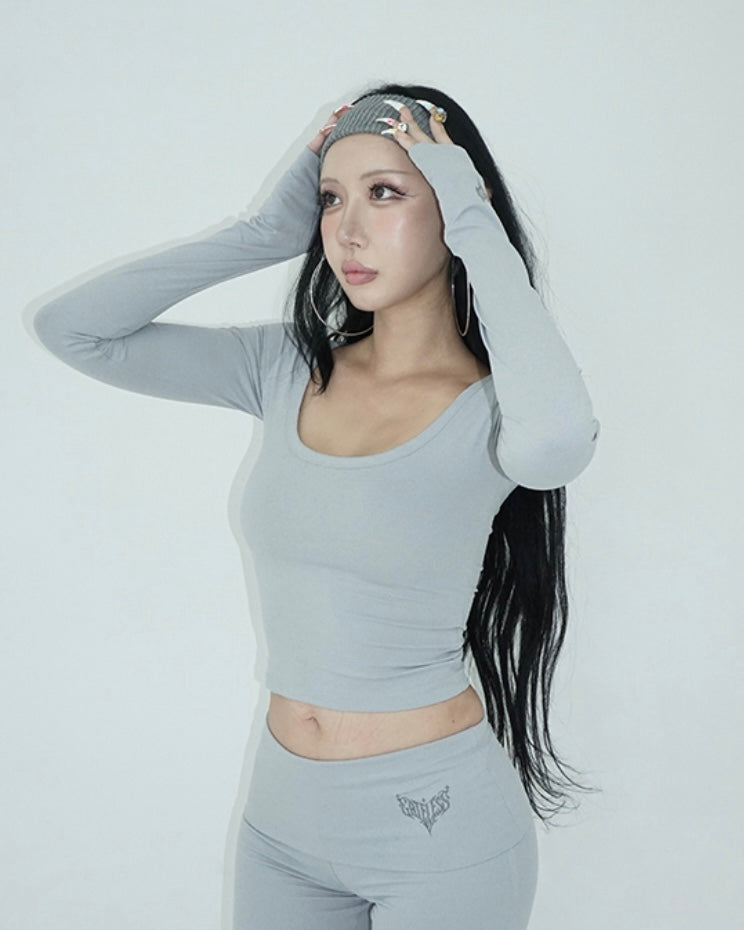 【GATELESS】BERRY U-NECK