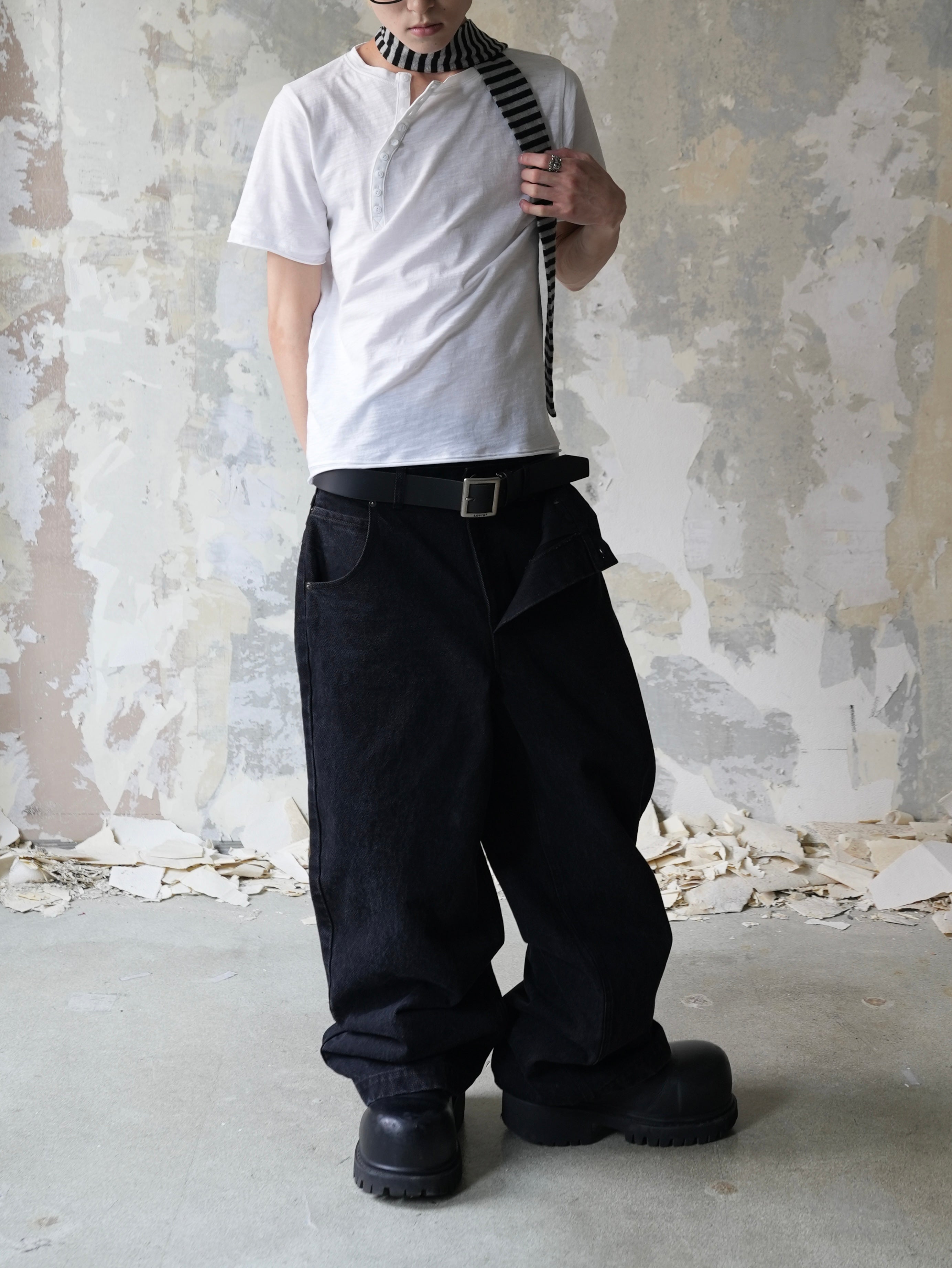 7月下旬発売予定【Lee fi Ne】Offset Henley Tee
