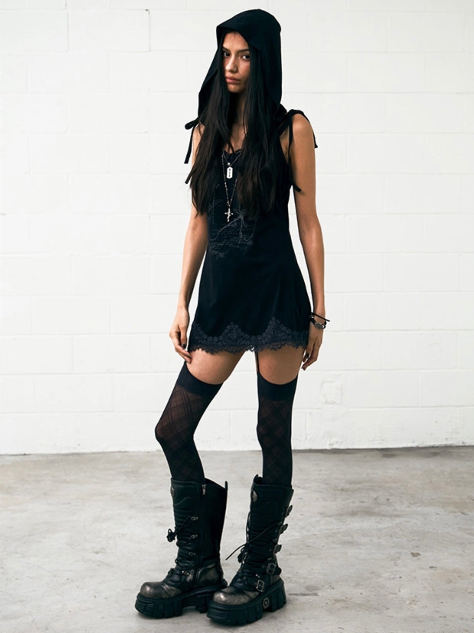 6/6 20:00発売【NOT KNOWING】Lace Hoodie Dress