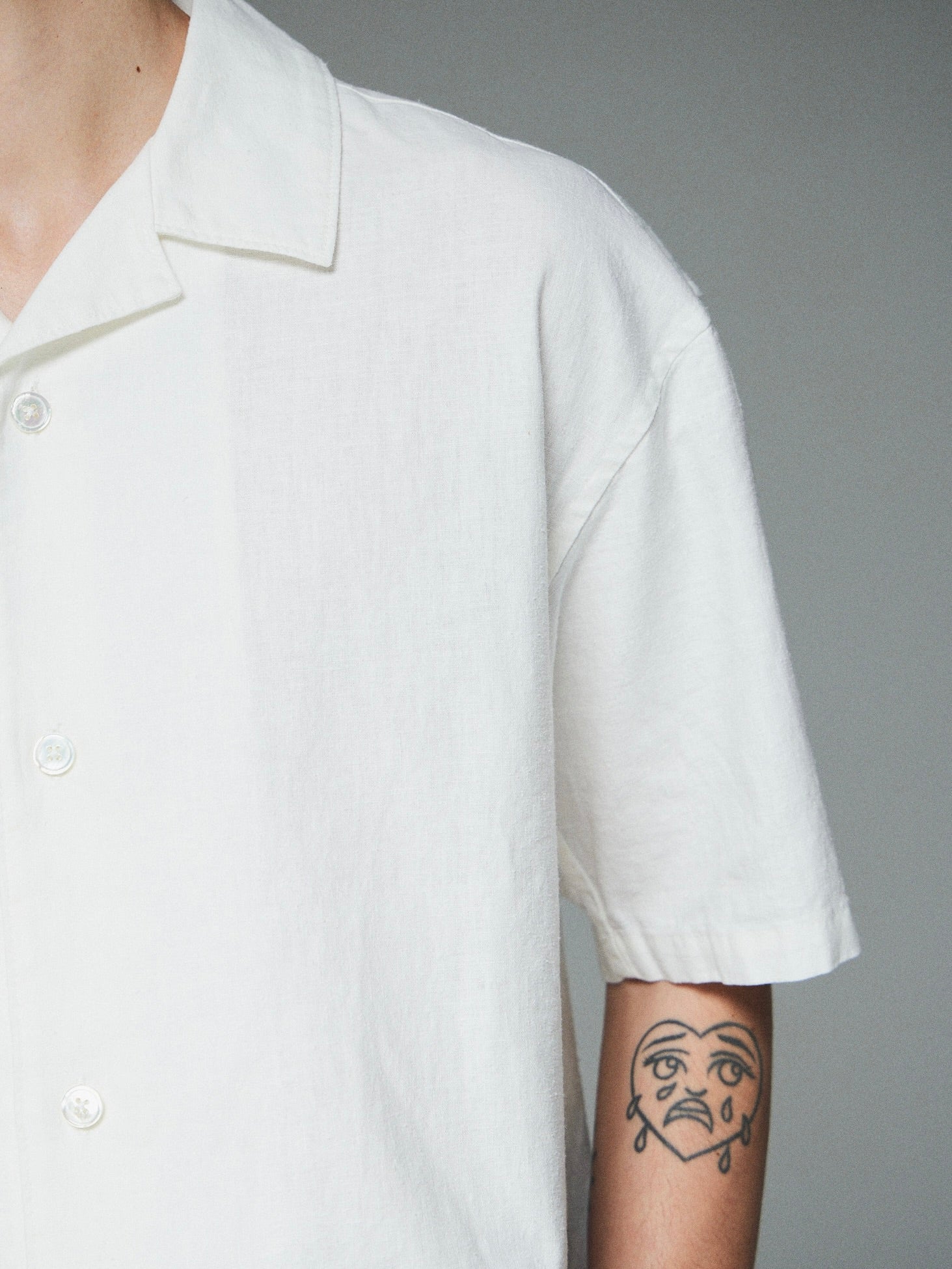 【CS】cut off linen open collar shirt