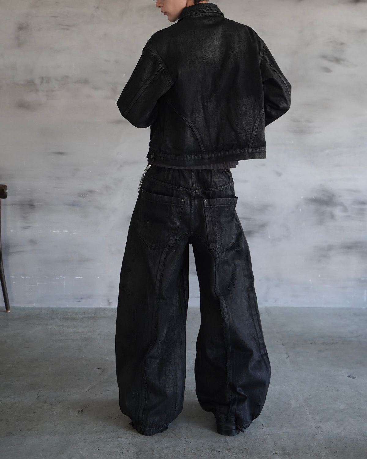 【CHIKASHITSU PLUS HIGH】Washed coating denim pants