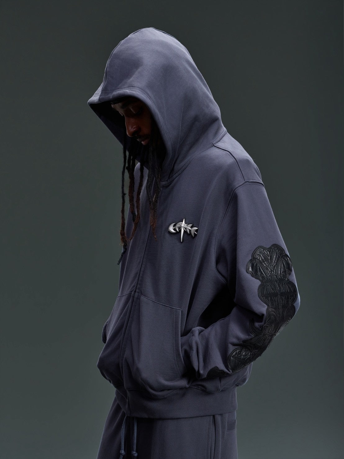 【The Boy Has No Patience】LEATHER PATCH ZIP HOODIE