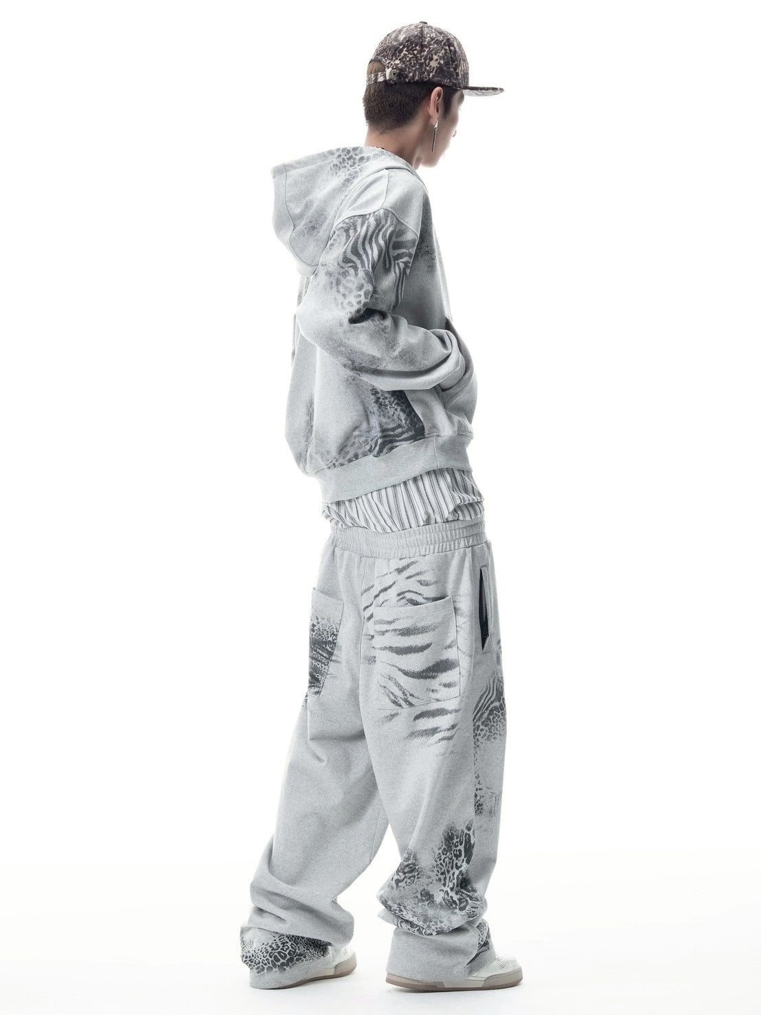 【CH2】CH2 X OFFONOFF HOODIE ZIP UP