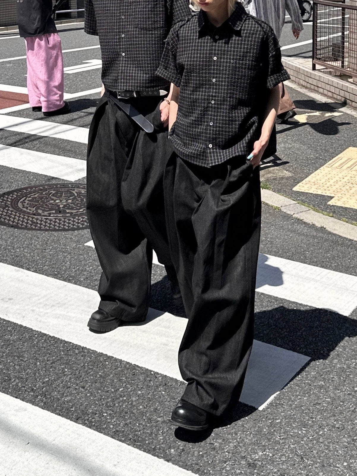 5/23 20:00発売【CHIKASHITSU PLUS HIGH】Deep tuck raw denim pants