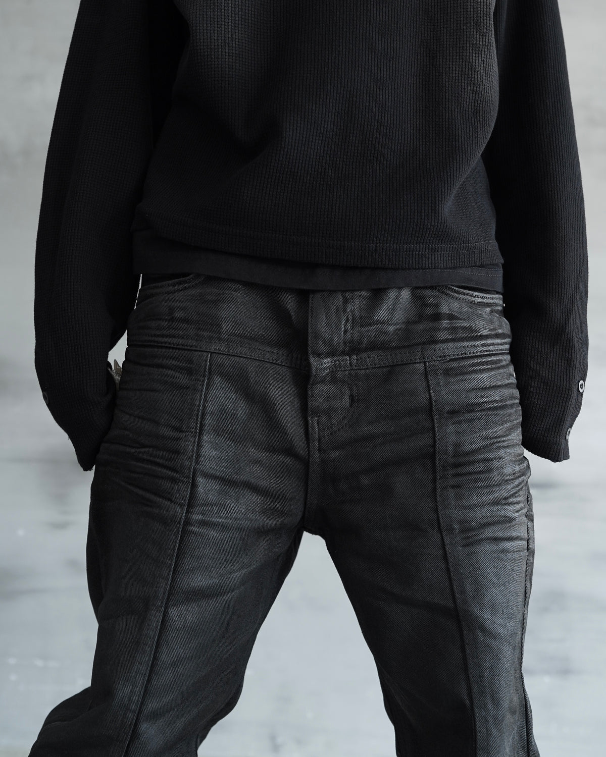 【CHIKASHITSU PLUS HIGH】Linear coating denim flare pants