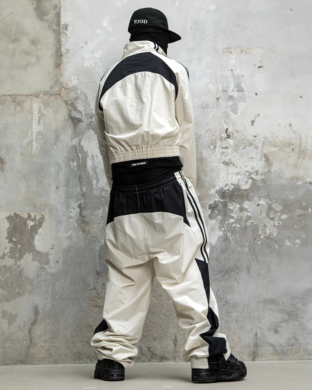 【roaringrad】26 Crop Track Jacket