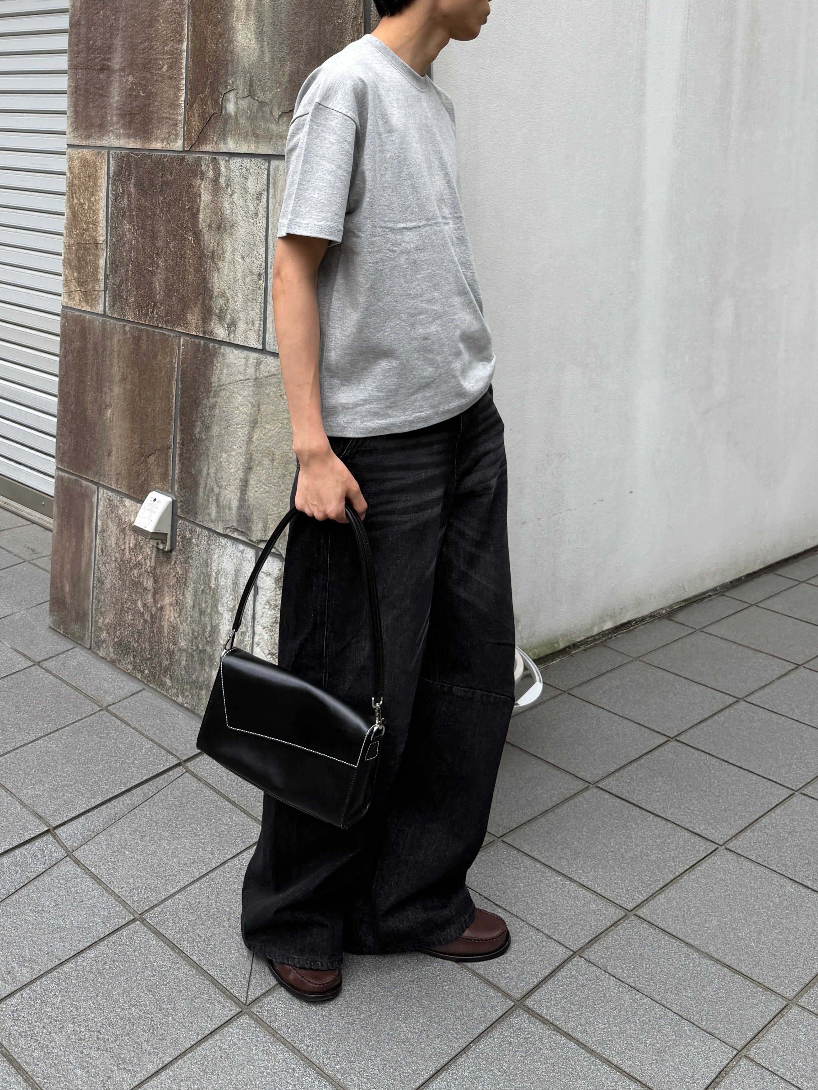 東京店WEB限定受注制【Chikashitsu +】cropped box tee (4color)