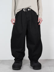 受注制【Chikashitsu +】three pleats chino wide pants