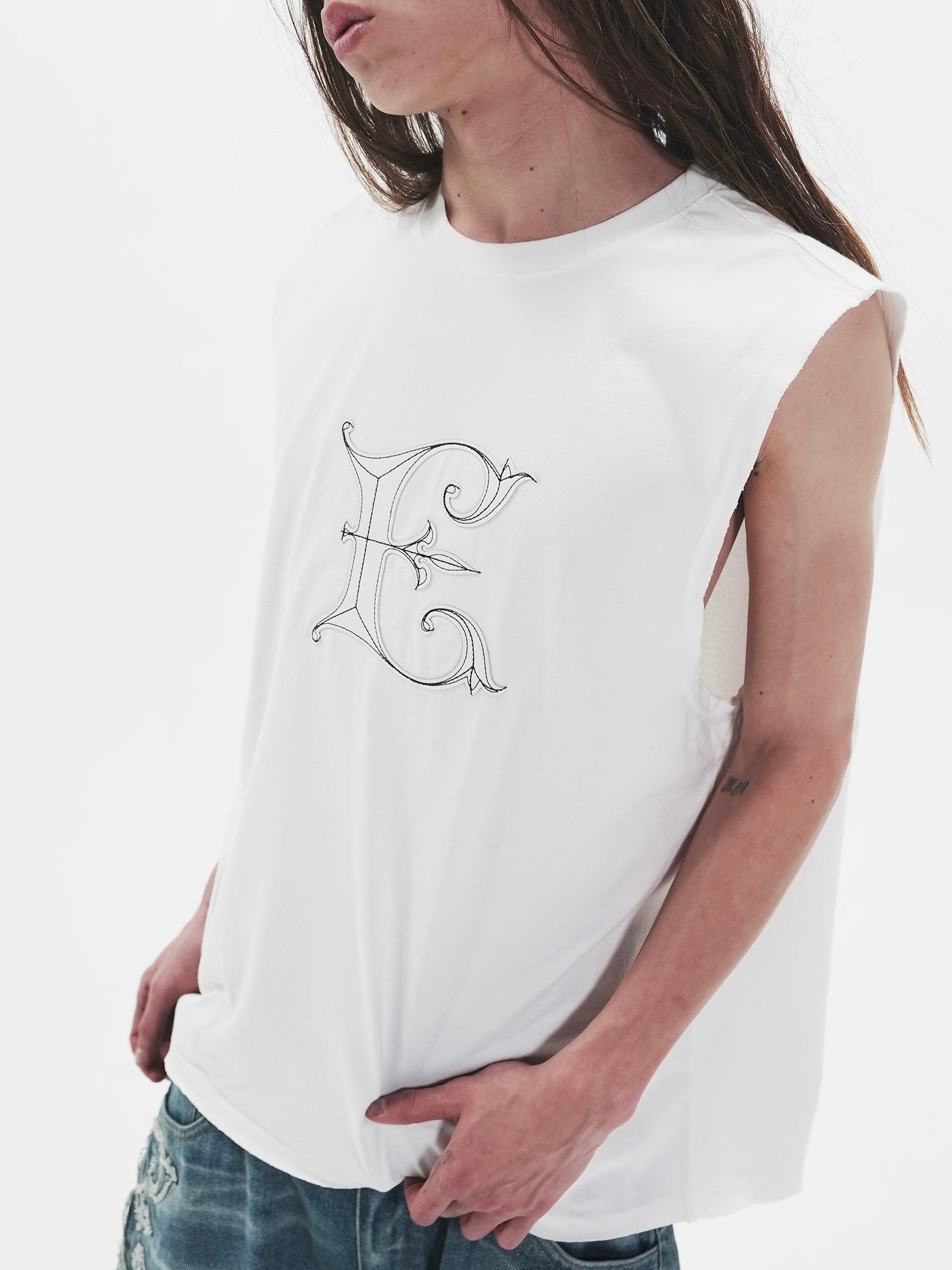 【E RIN AI E】NOUVEAU E SLEEVELESS