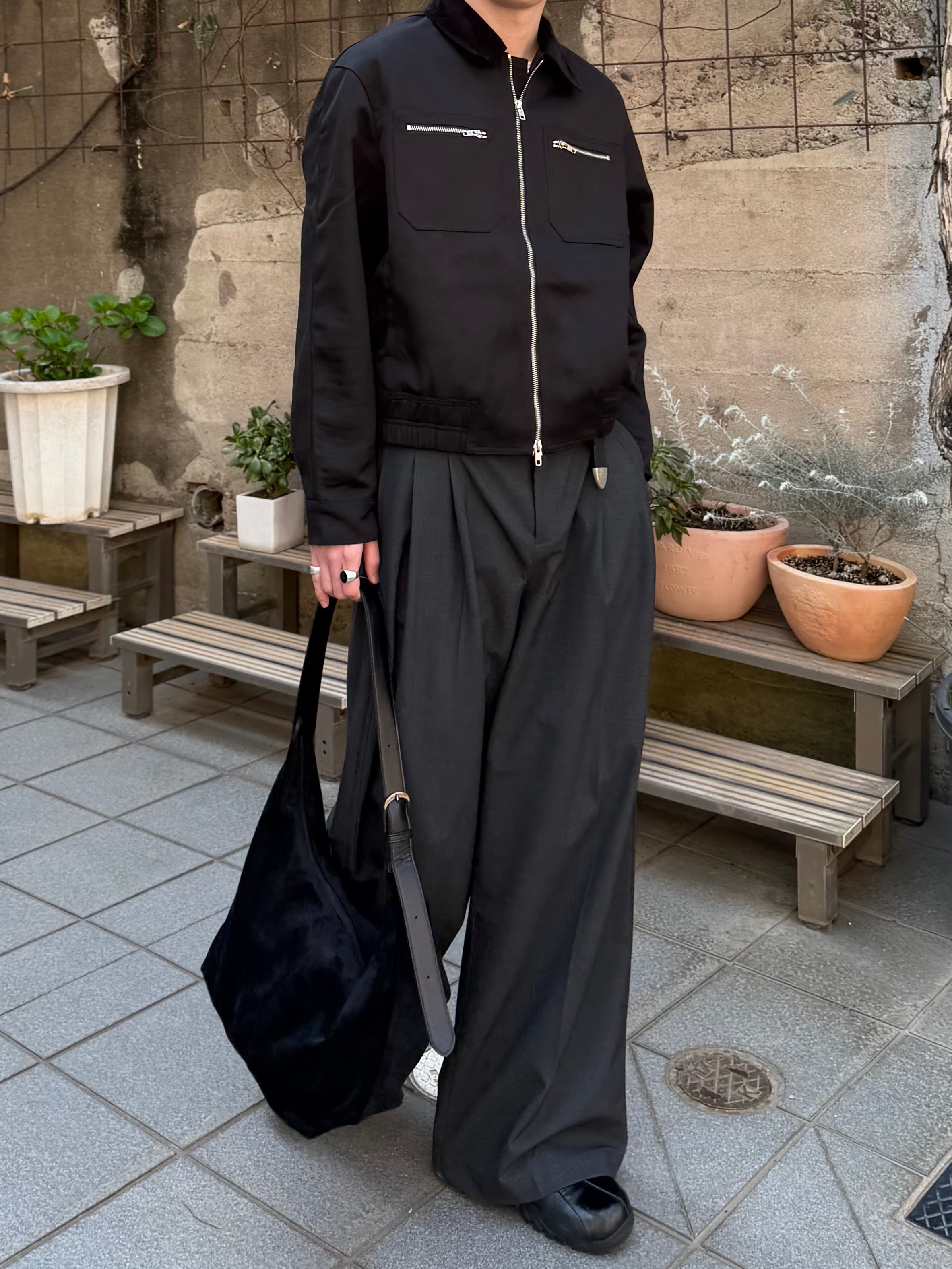 38　チース150本 東京店WEB限定受注制【Chikashitsu +】suede stitch cross bag