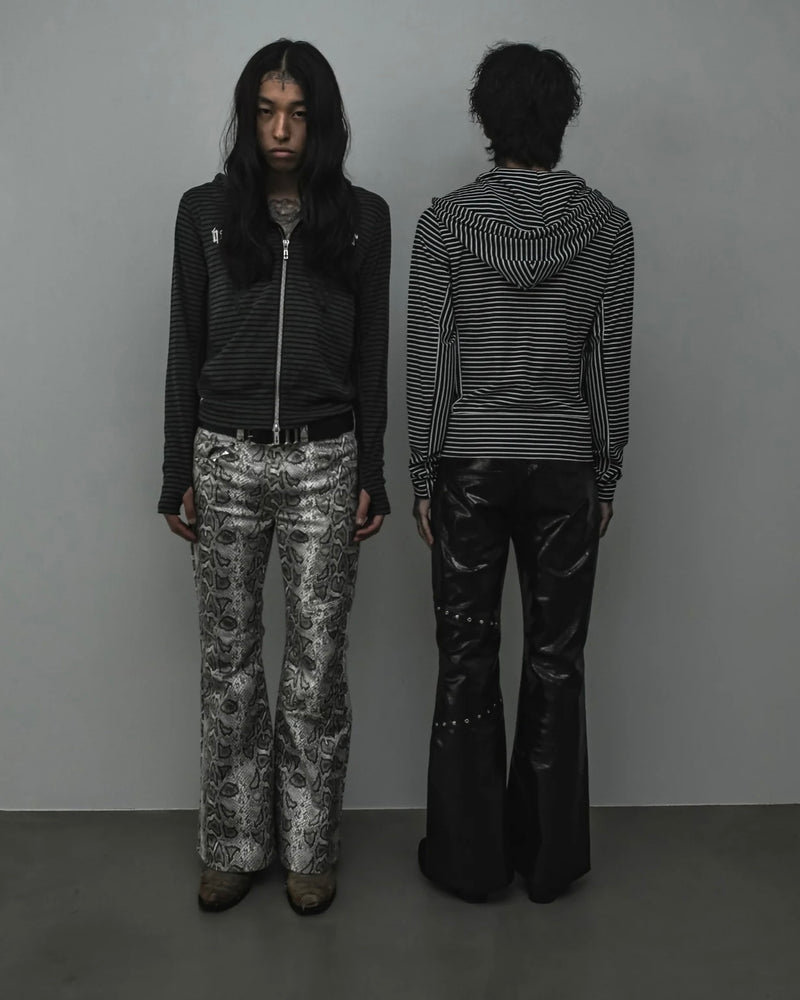 【TYPE SHADE】TYPE GRAPHIC BOARDER HOODIE