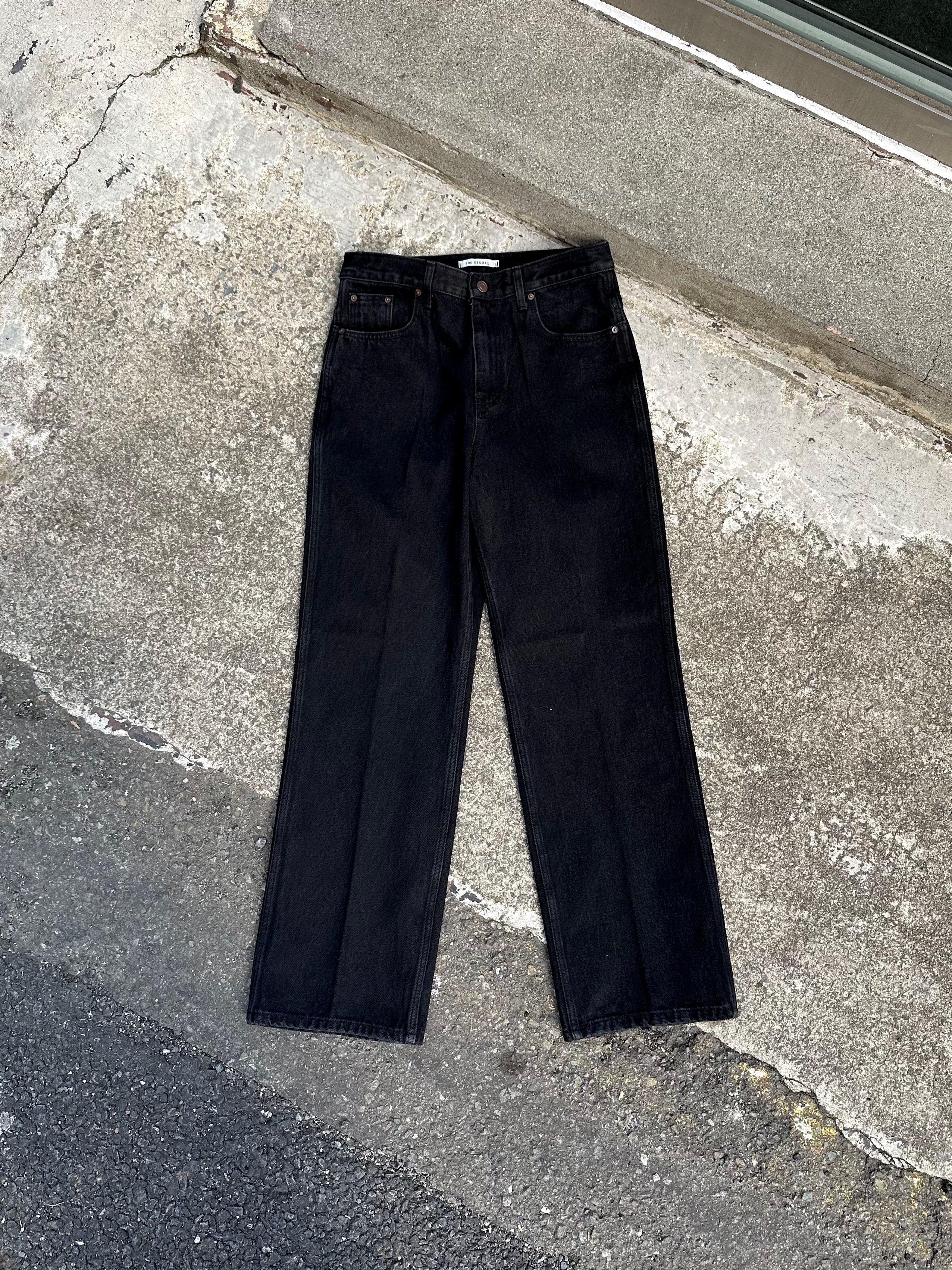 大阪店WEB限定受注制【Chikashitsu +】slim straight denim pants
