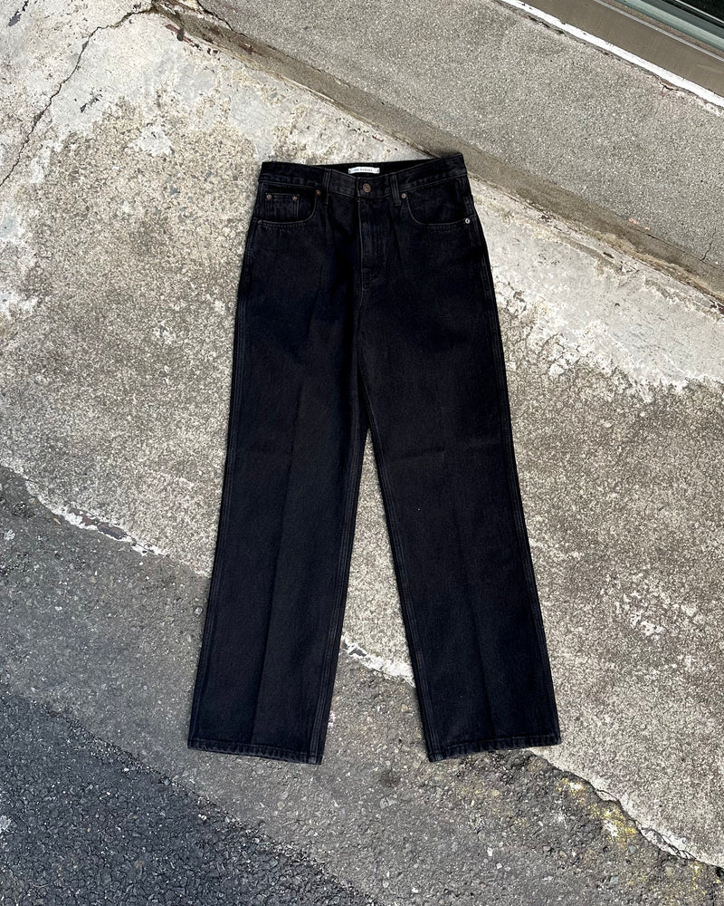 大阪店WEB限定受注制【Chikashitsu +】slim straight denim pants
