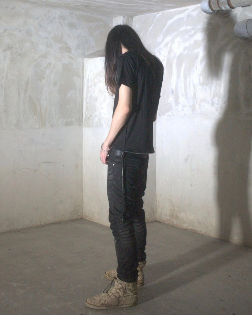 【LOIN ARMIS】"Hex maniac" tee